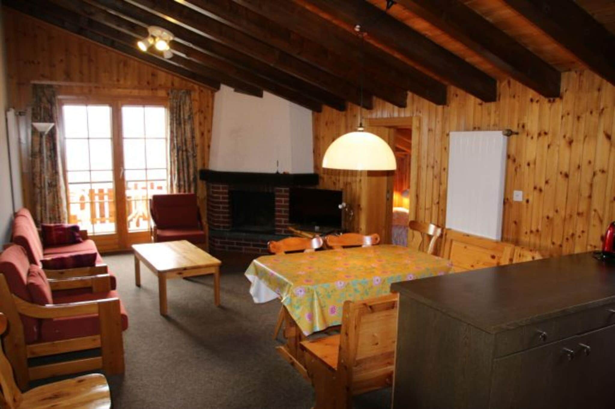 Chalet de l'Ours VUE & NATURE Appart Pregny 8 pers-Woonkamer