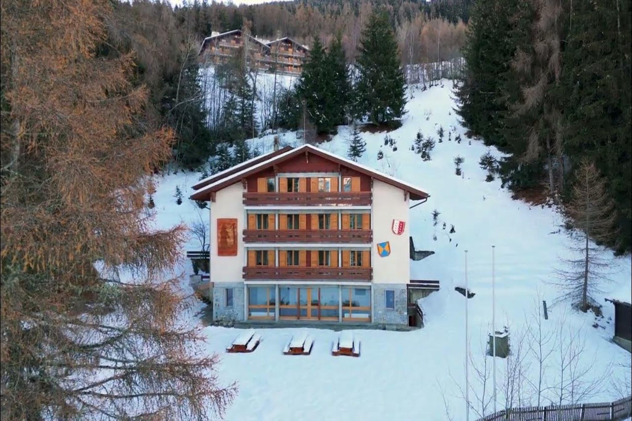 Chalet de l'Ours VUE & NATURE Appart Pregny 8 pers-Exterieur winter