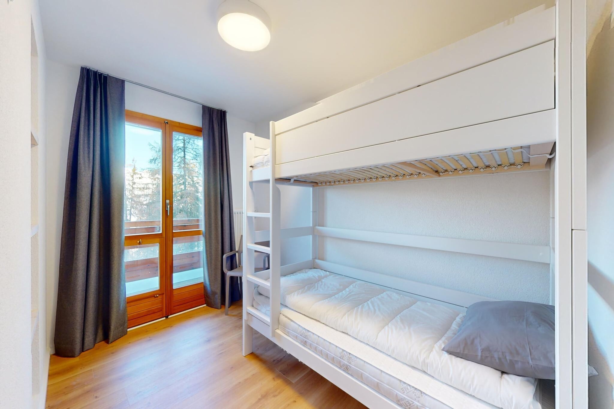 Chalet de l'Ours AUTHENTIC Etage Penthes 14 pers-Slaapkamer