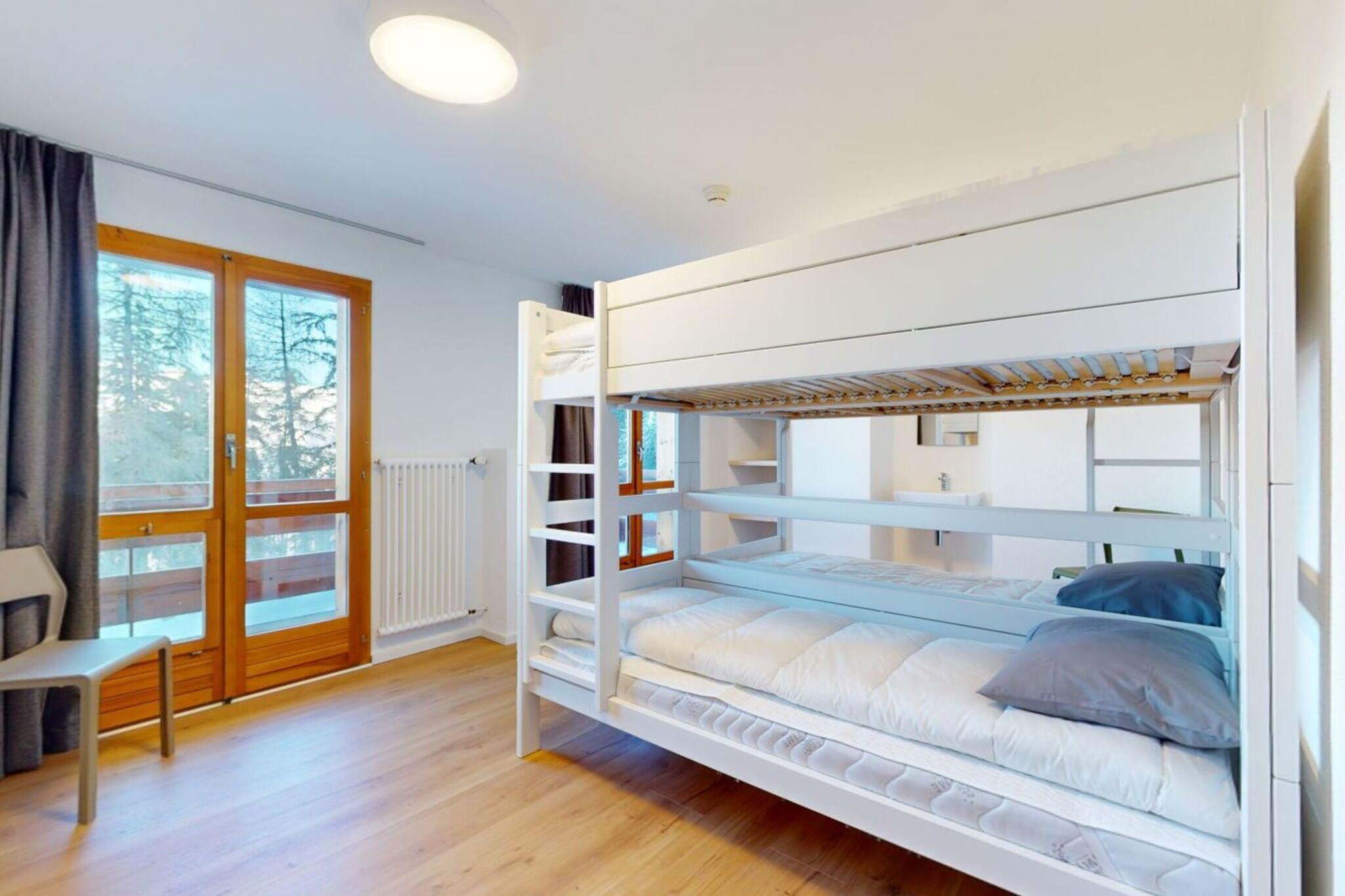 Chalet de l'Ours AUTHENTIC Etage Penthes 14 pers-Slaapkamer