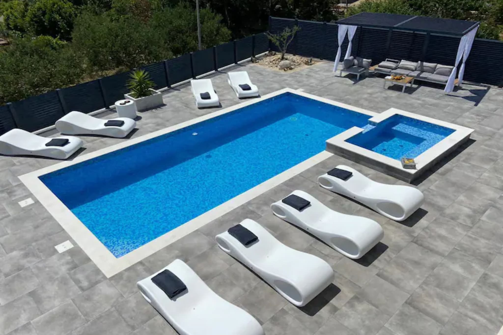 Villa Stipea - Four Bedroom Villa with Swimming Pool-Außenbereich