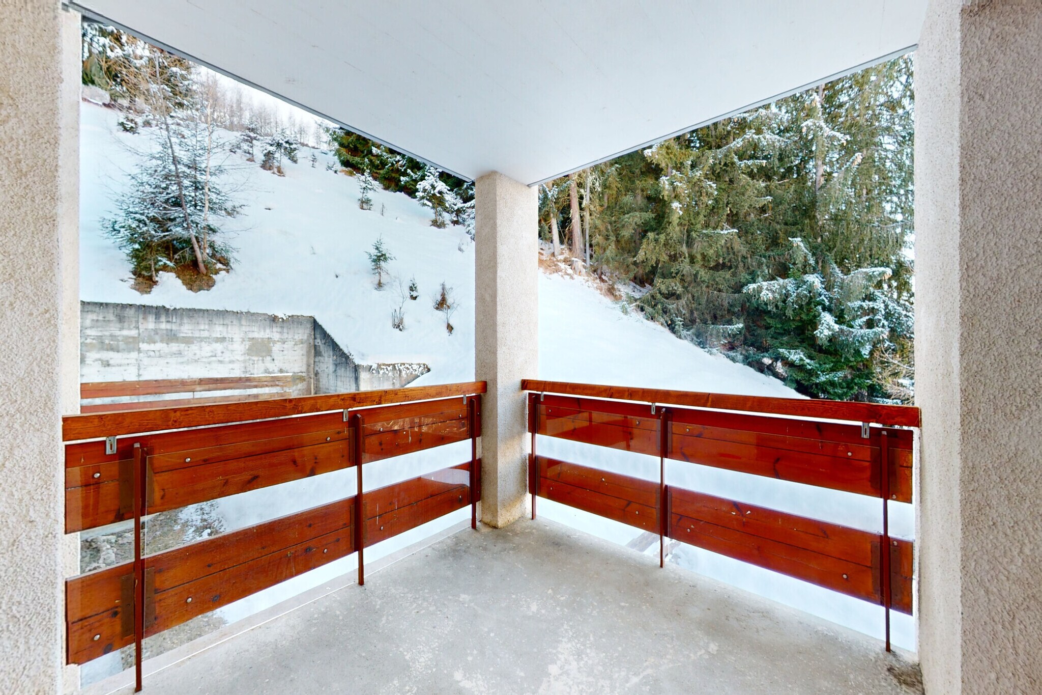 Chalet de l'Ours AUTHENTIC Étage Tournay 12 pers-Terrasbalkon