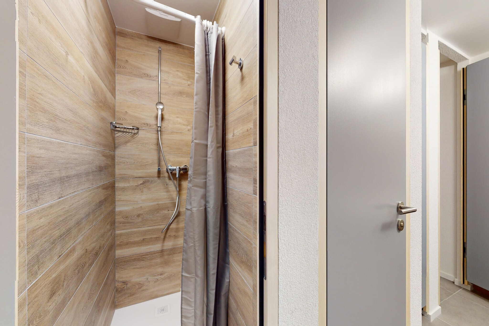 Chalet de l'Ours AUTHENTIC Étage Tournay 12 pers-Badkamer