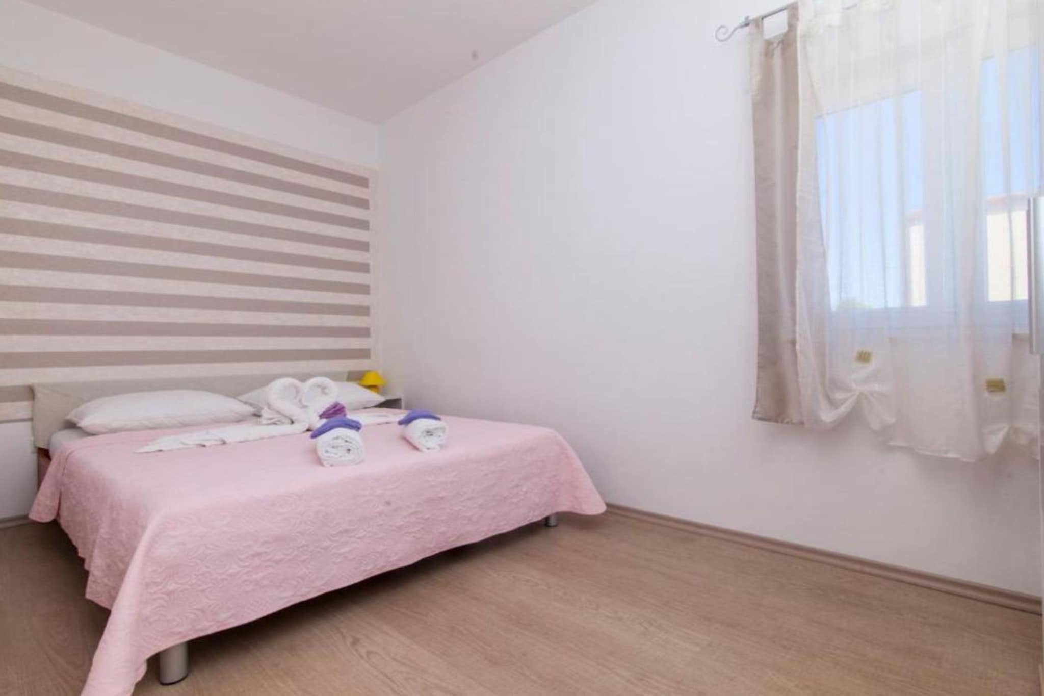 Villa Ava - Five Bedroom Villa with Swimming pool-Bedroom