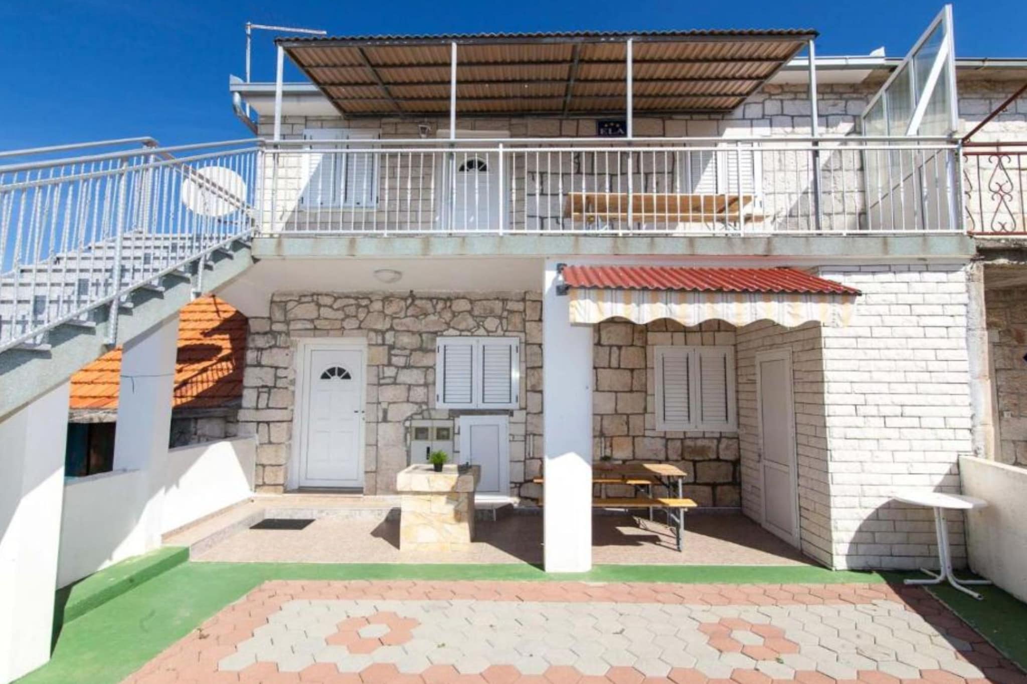 Holiday Home Miriam - Four Bedroom Holiday Home with Terrace-Outdoor