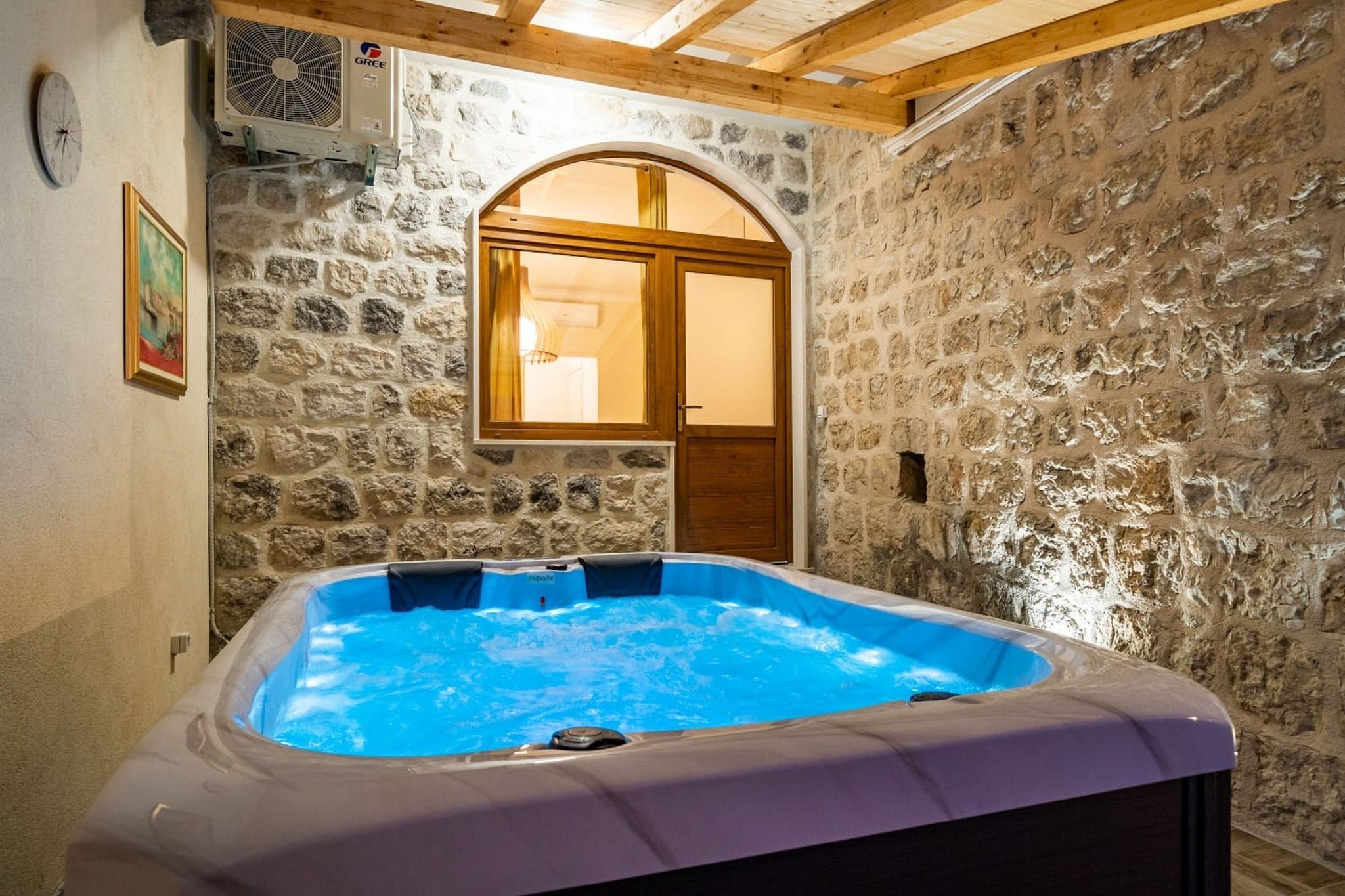 Apartment Fortuno - One Bedroom Apartment with Terrace and Sea View-Spa