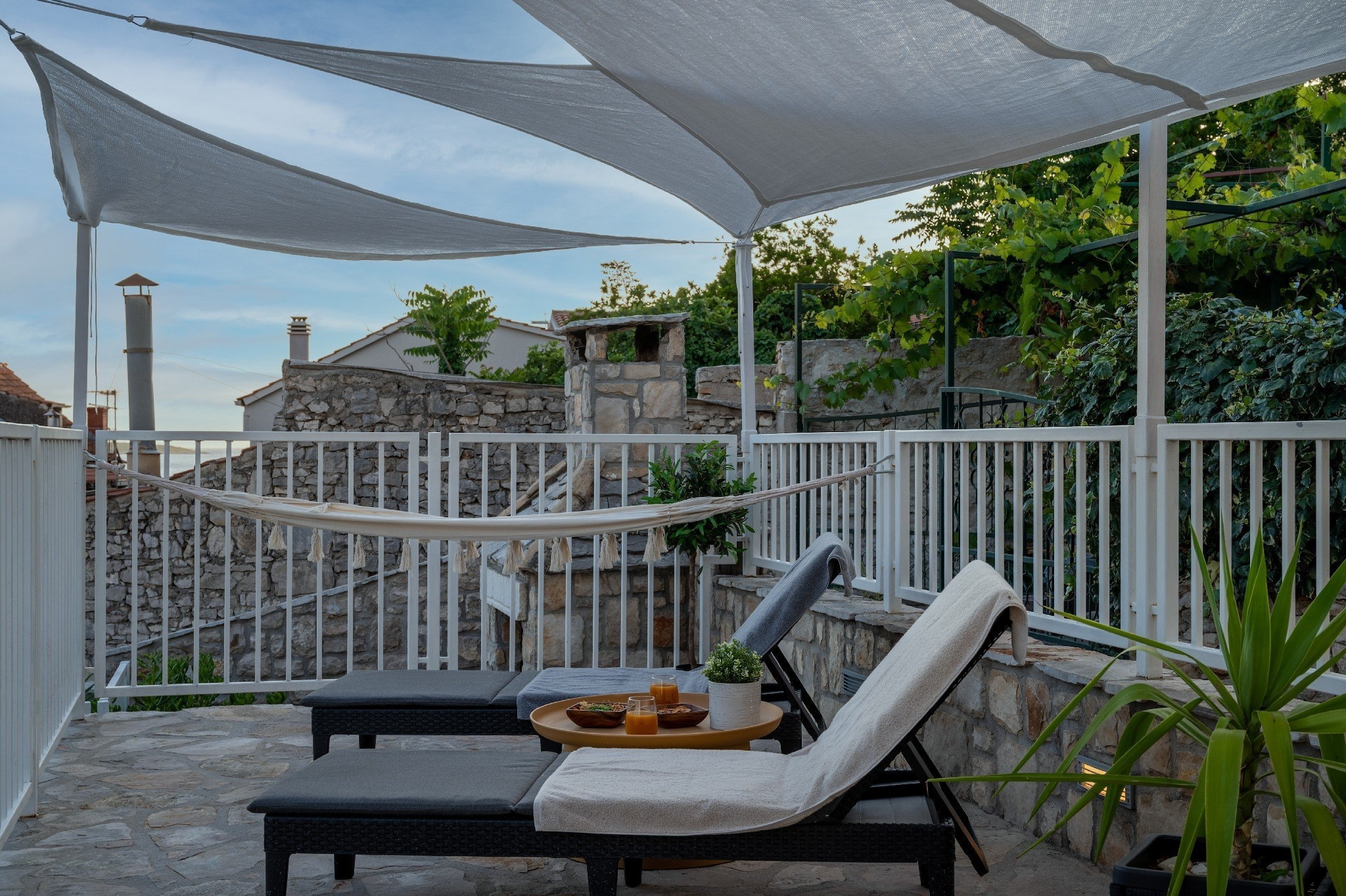 Holiday Home Lea - Three Bedroom Holiday Home with Terrace and Sea View-Terrace