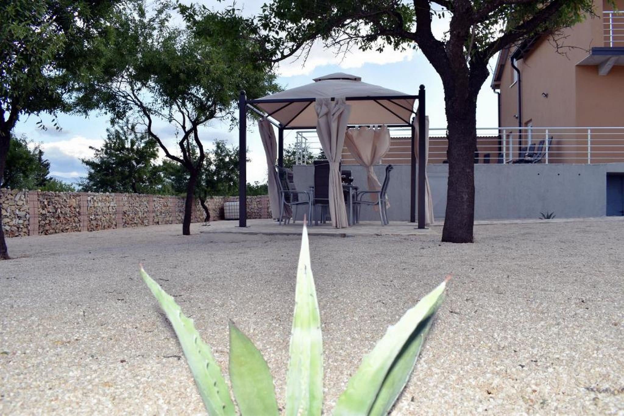 Ferienhaus Villa Stella - Three bedroom Villa with Swimming pool-Outdoor