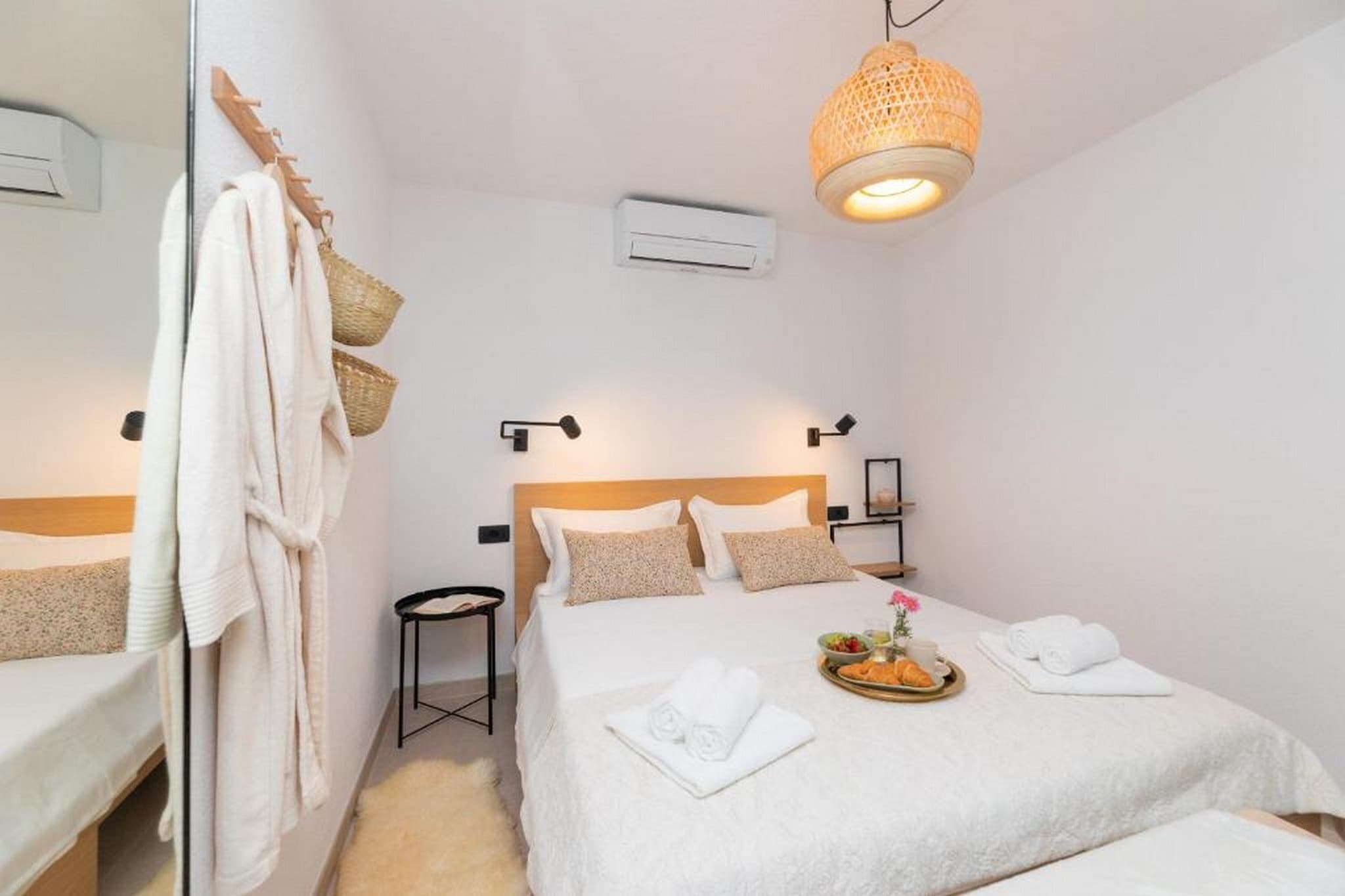 Villa ADRIANA - Two bedroom Villa with swimming pool-Schlafzimmer
