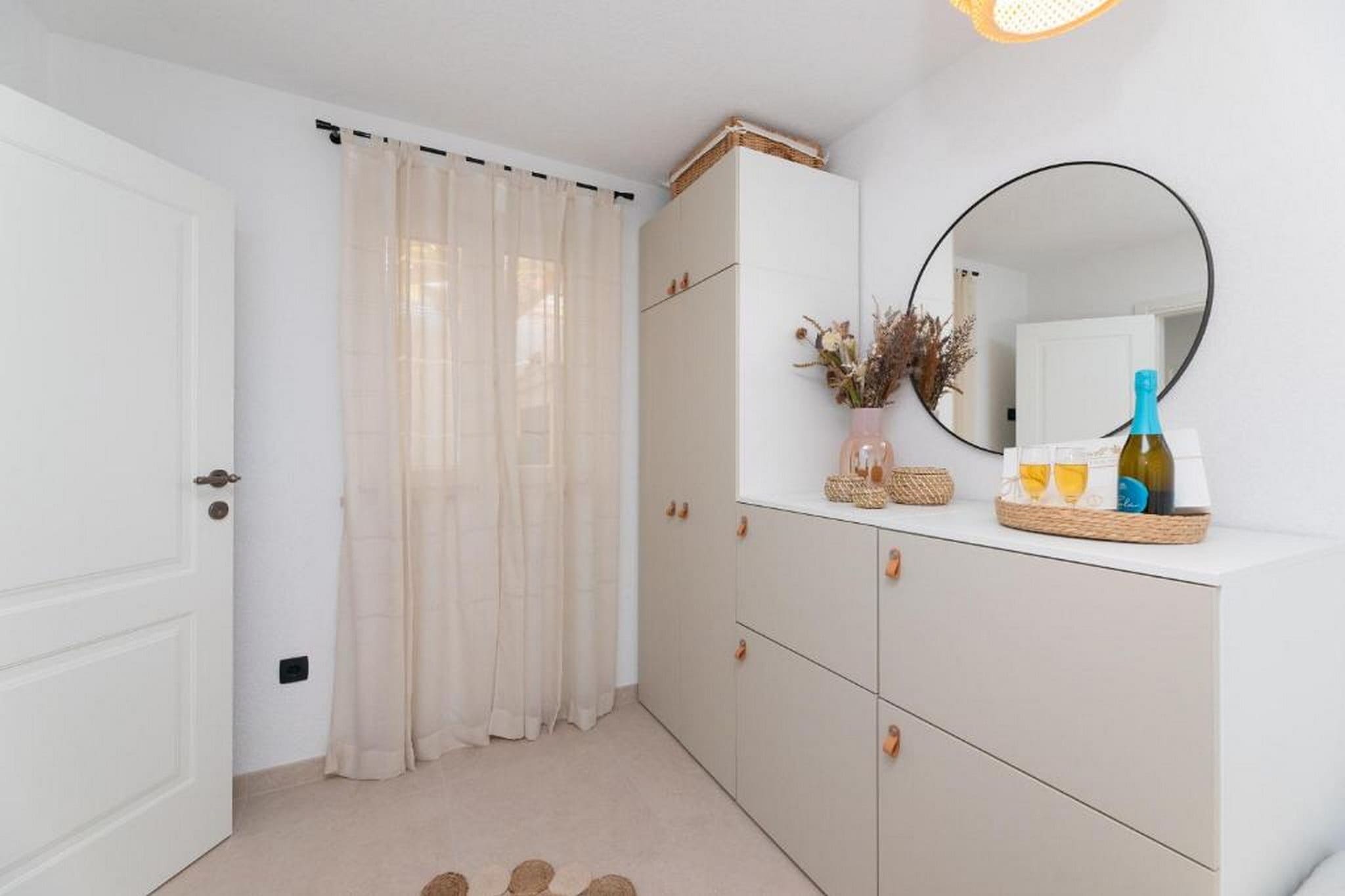 Villa ADRIANA - Two bedroom Villa with swimming pool-Schlafzimmer