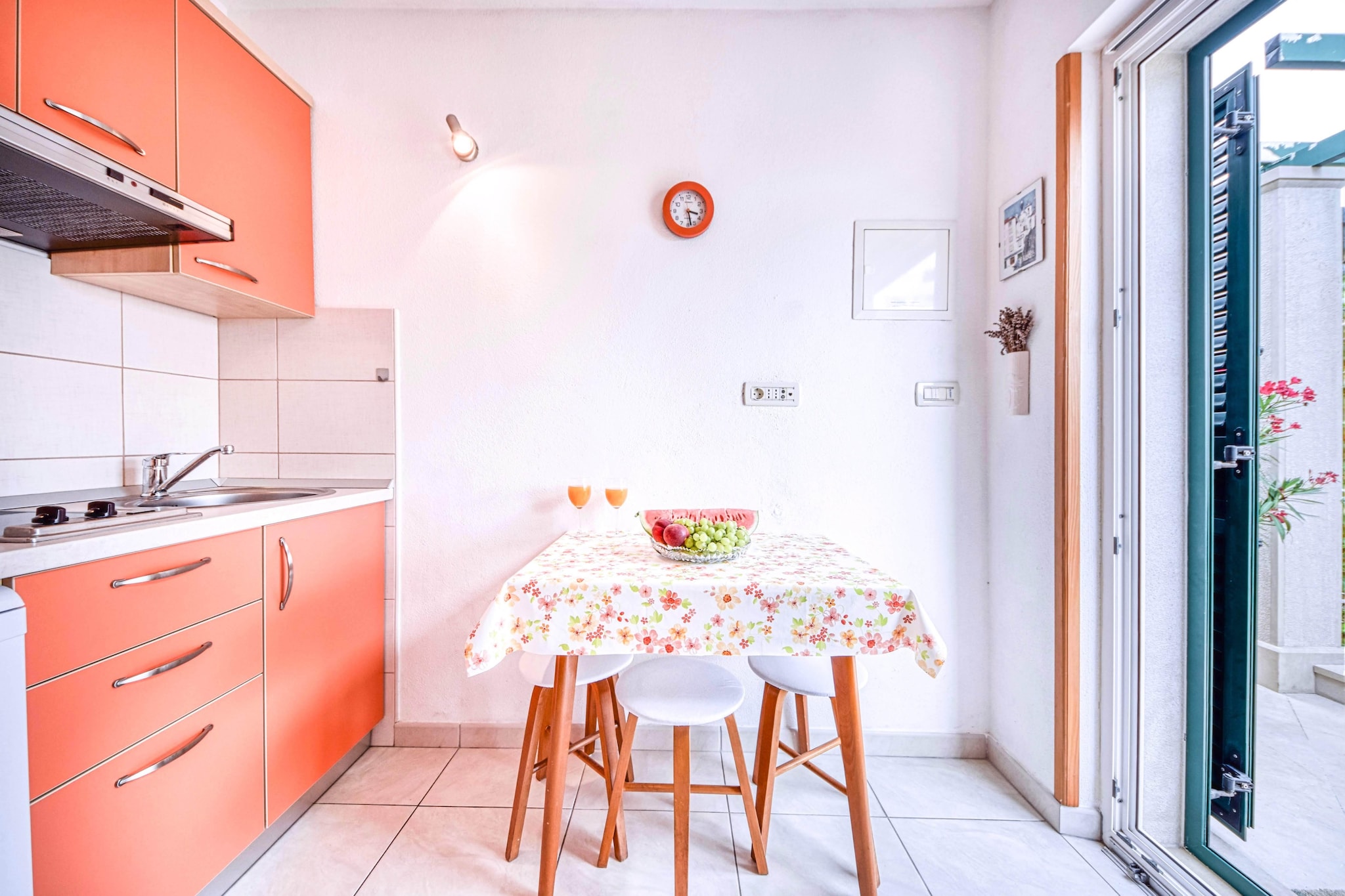 Apartments Gracin - One Bedroom Apartment with Terrace (A1)-Cuisine