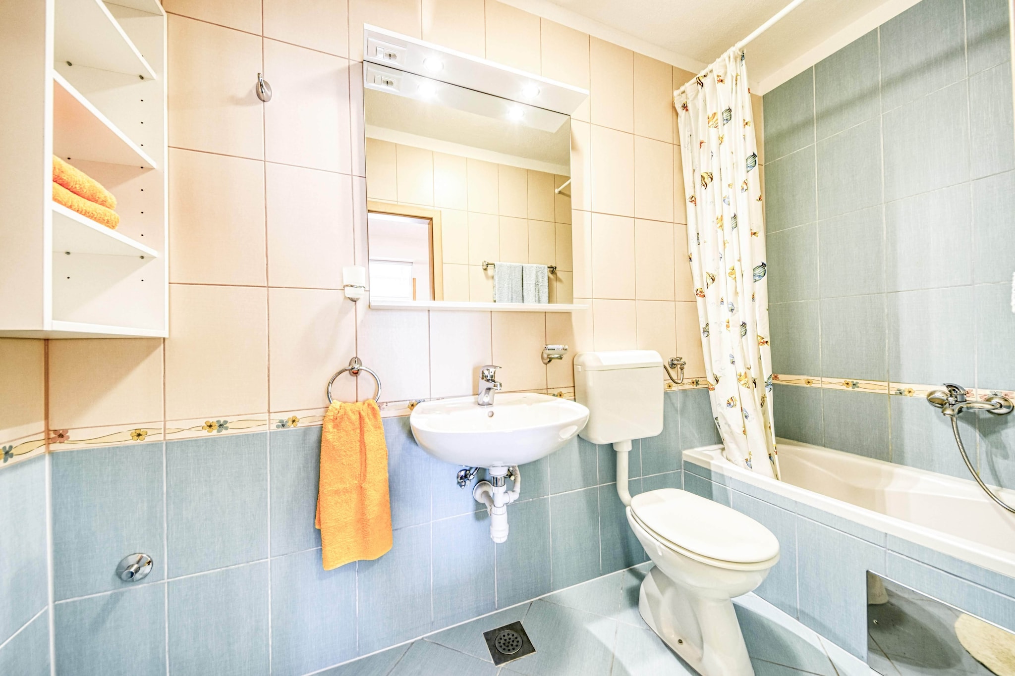 Apartments Gracin - One Bedroom Apartment with Terrace (A1)-Salle de bain
