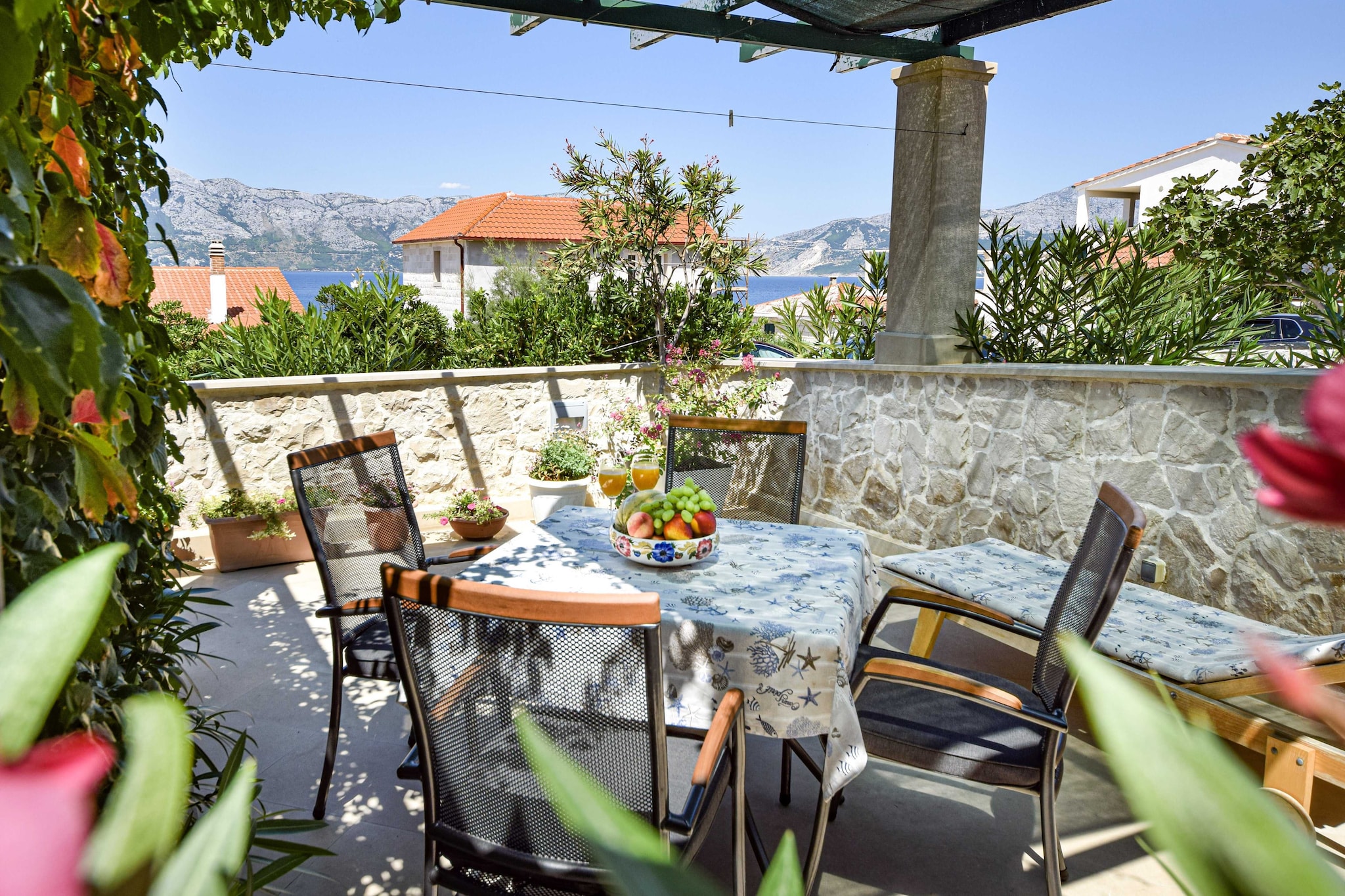 Apartments Gracin - One Bedroom Apartment with Terrace (A1)-Terrasse