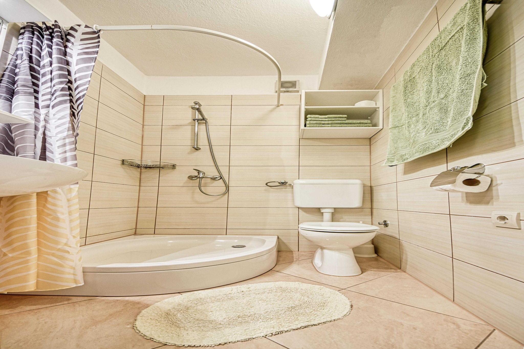 Apartments Gracin - Superior One Bedroom Apartment with Terrace (A2)-Salle de bain