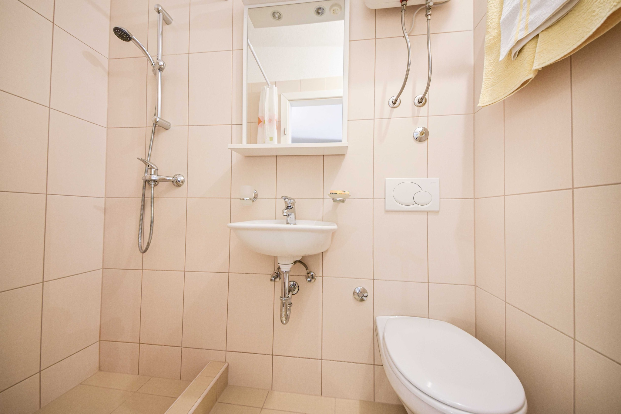 Apartments Gracin - Studio Apartment with Terrace (A4)-Salle de bain
