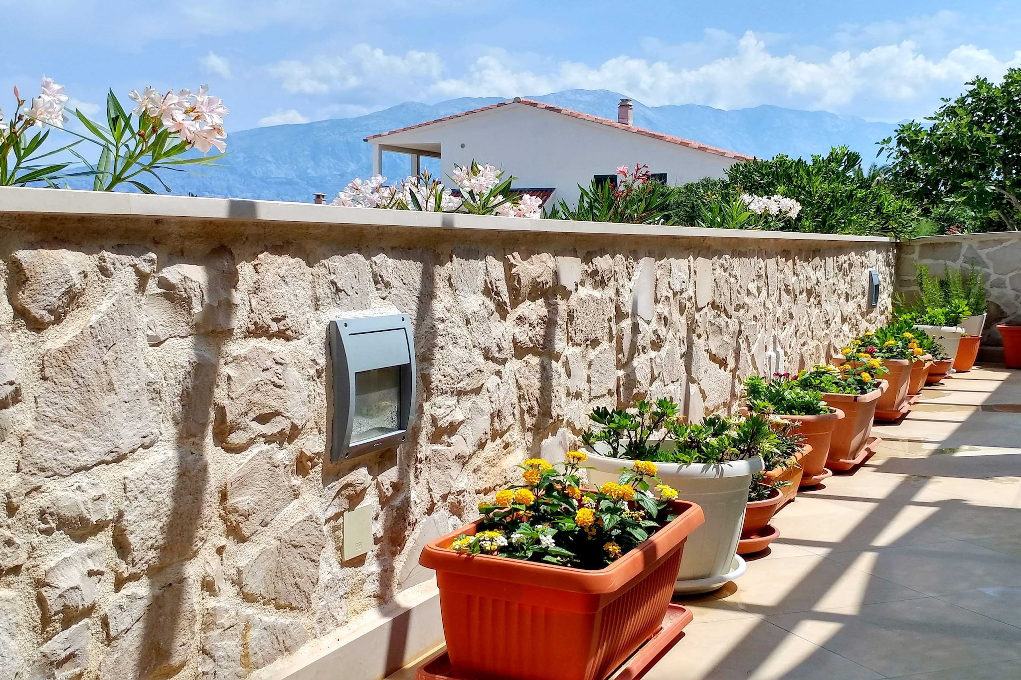 Apartments Gracin - Studio Apartment with Terrace (A4)