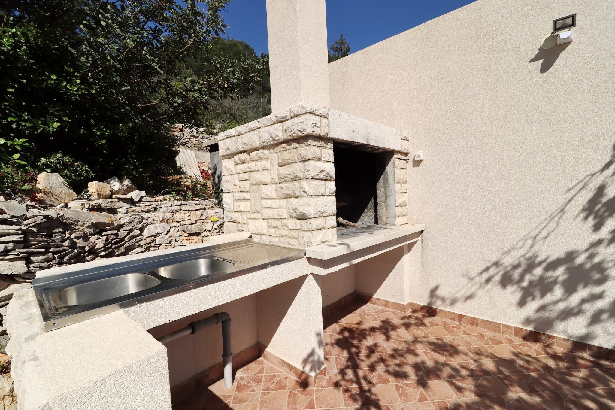 Holiday House Parive - One Bedroom Holiday Home with Terrace and Sea View-Facilities