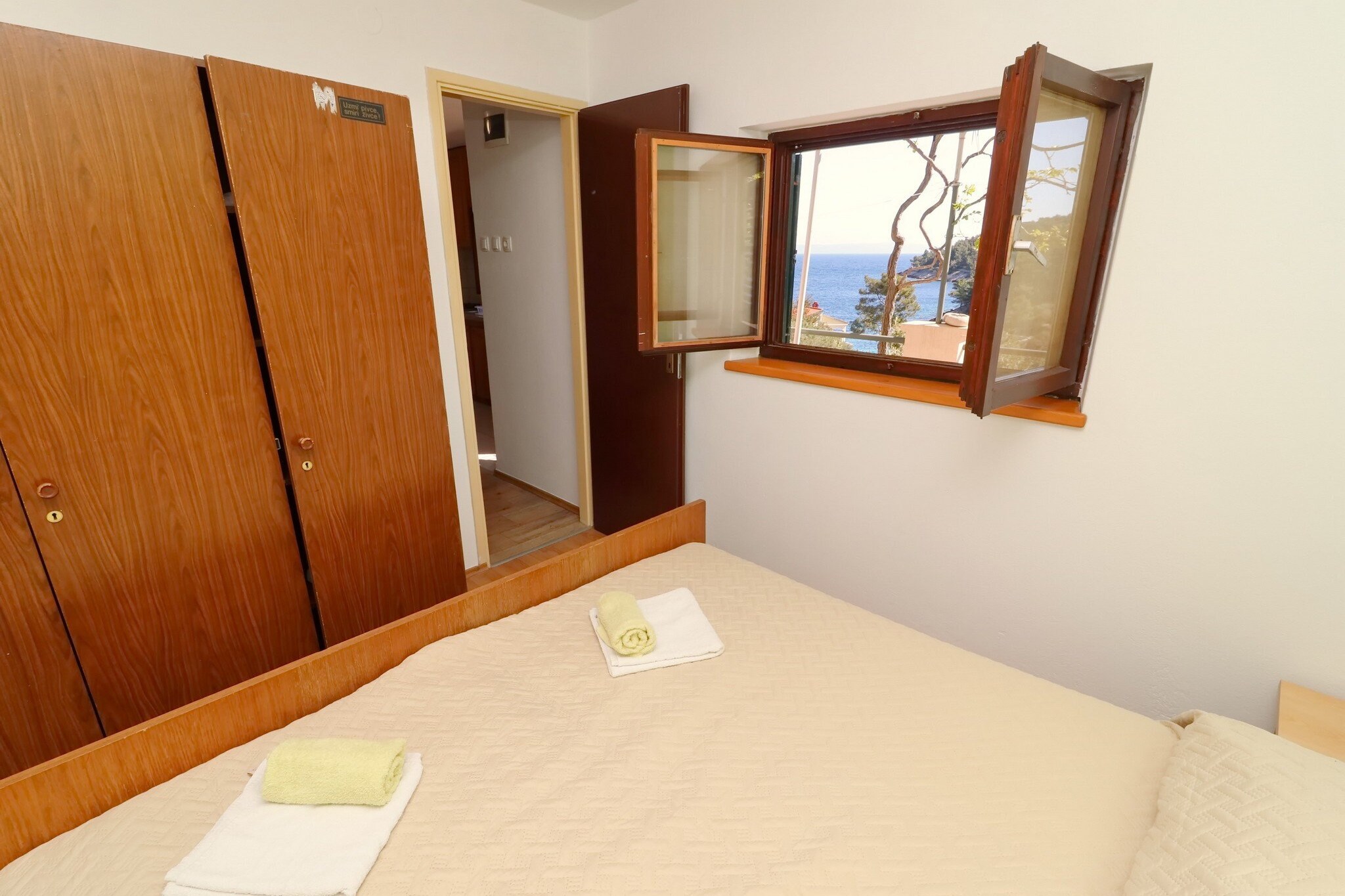 Holiday House Parive - One Bedroom Holiday Home with Terrace and Sea View-Bedroom