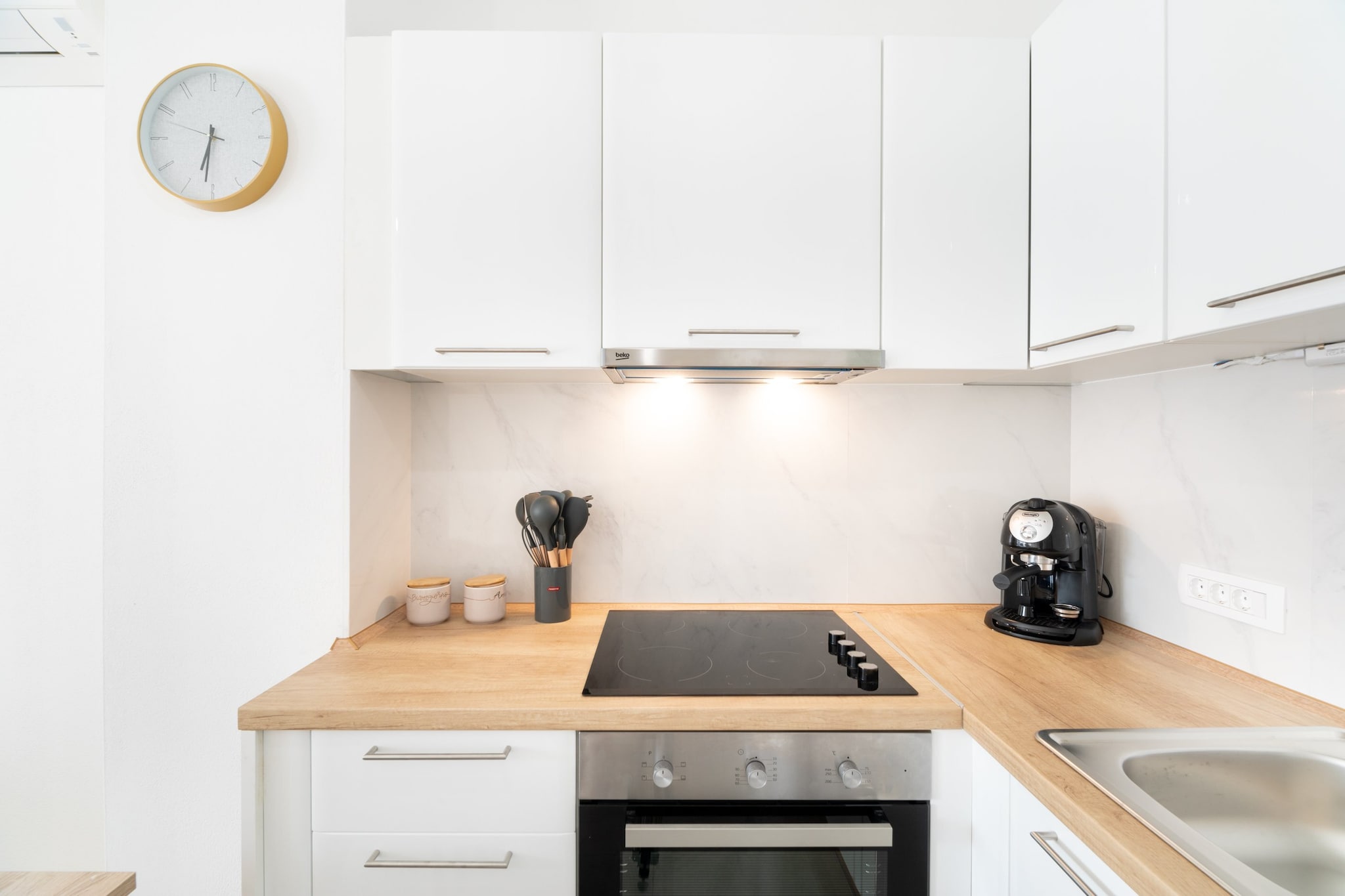 Apartments & Rooms Fisherman's Luck - Two-Bedroom Apartment with Terrace and Sea View-Küche
