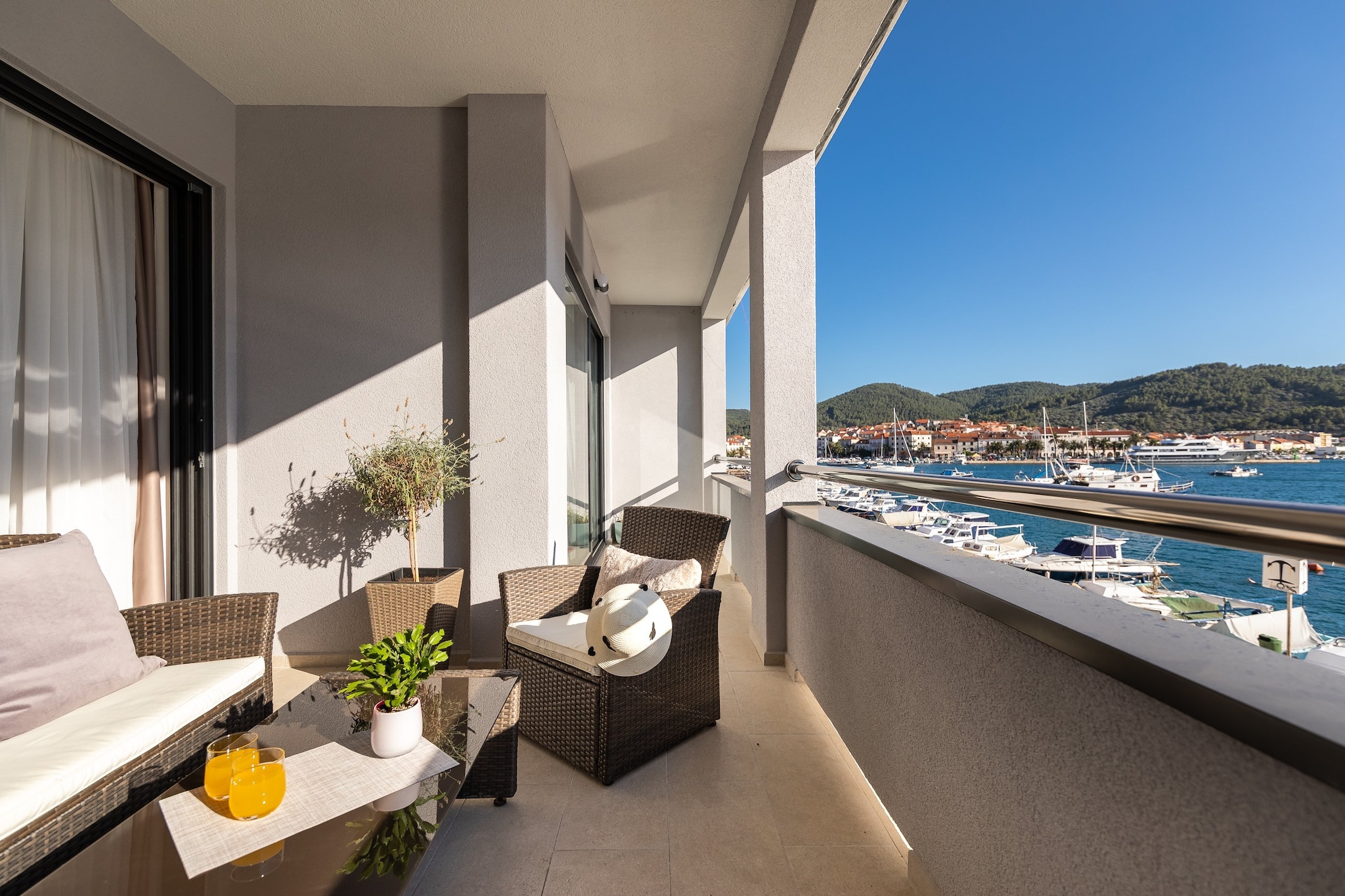 Apartments & Rooms Fisherman's Luck - One-Bedroom Apartment with Terrace and Sea View-Terrace balcony