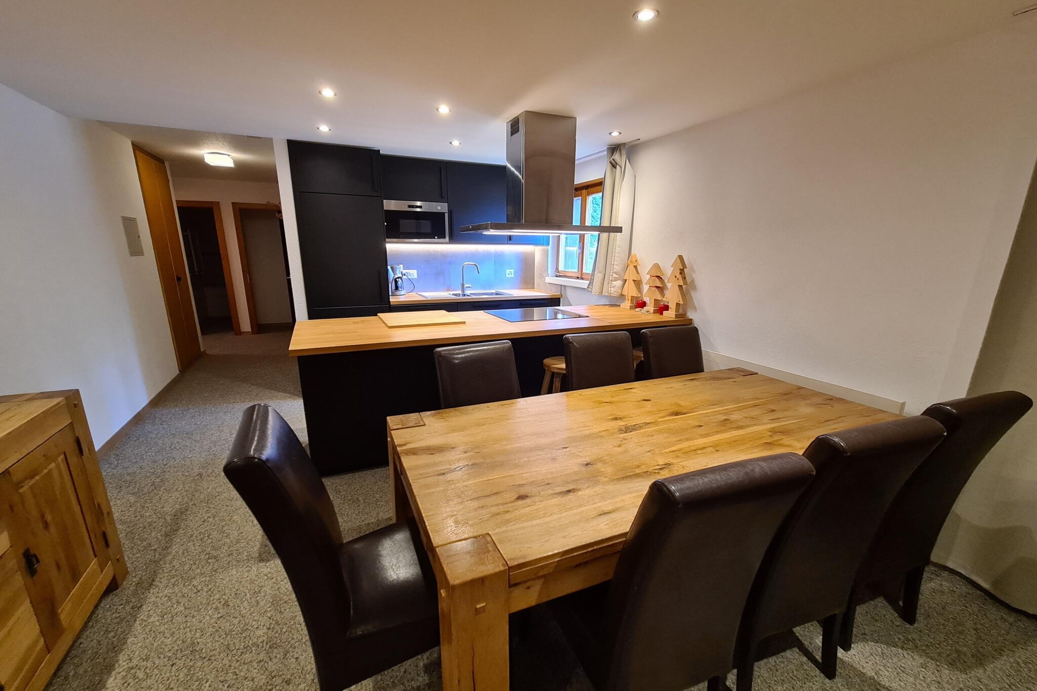 Ground floor: (Living room(double sofa bed, TV(cable, flatscreen, satellite), decorative fireplace, radio), open kitchen(electric kettle, coffee machine(filter), oven, microwave, dishwasher, fridge, freezer, dishes and cutlery(Bowls, chopsticks, plates, cups, etc.)), bedroom(double bed), bedroom(single bed, single bed, bunk bed), bedroom(single bed, single folding bed), bathroom(bath tub, washbasin, toilet), toilet(washbasin, toilet))\n\nski storage, balcony, heating(central), garden furniture, swimming pool(shared with other guests)