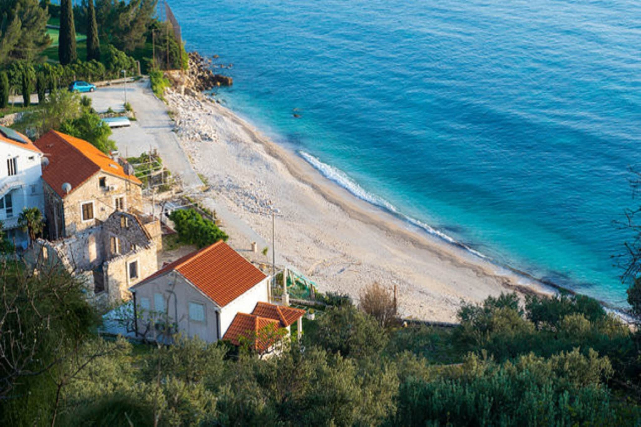 Villa Samba - Two Bedroom Apartment with Balcony and Sea View-Ambiance