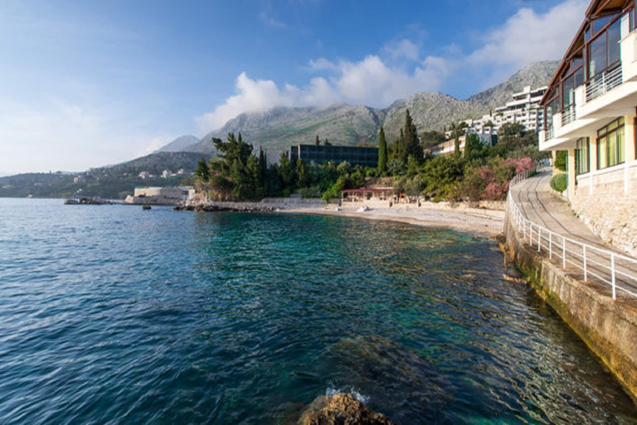 Villa Samba - Two Bedroom Apartment with Balcony and Sea View-Ambiance