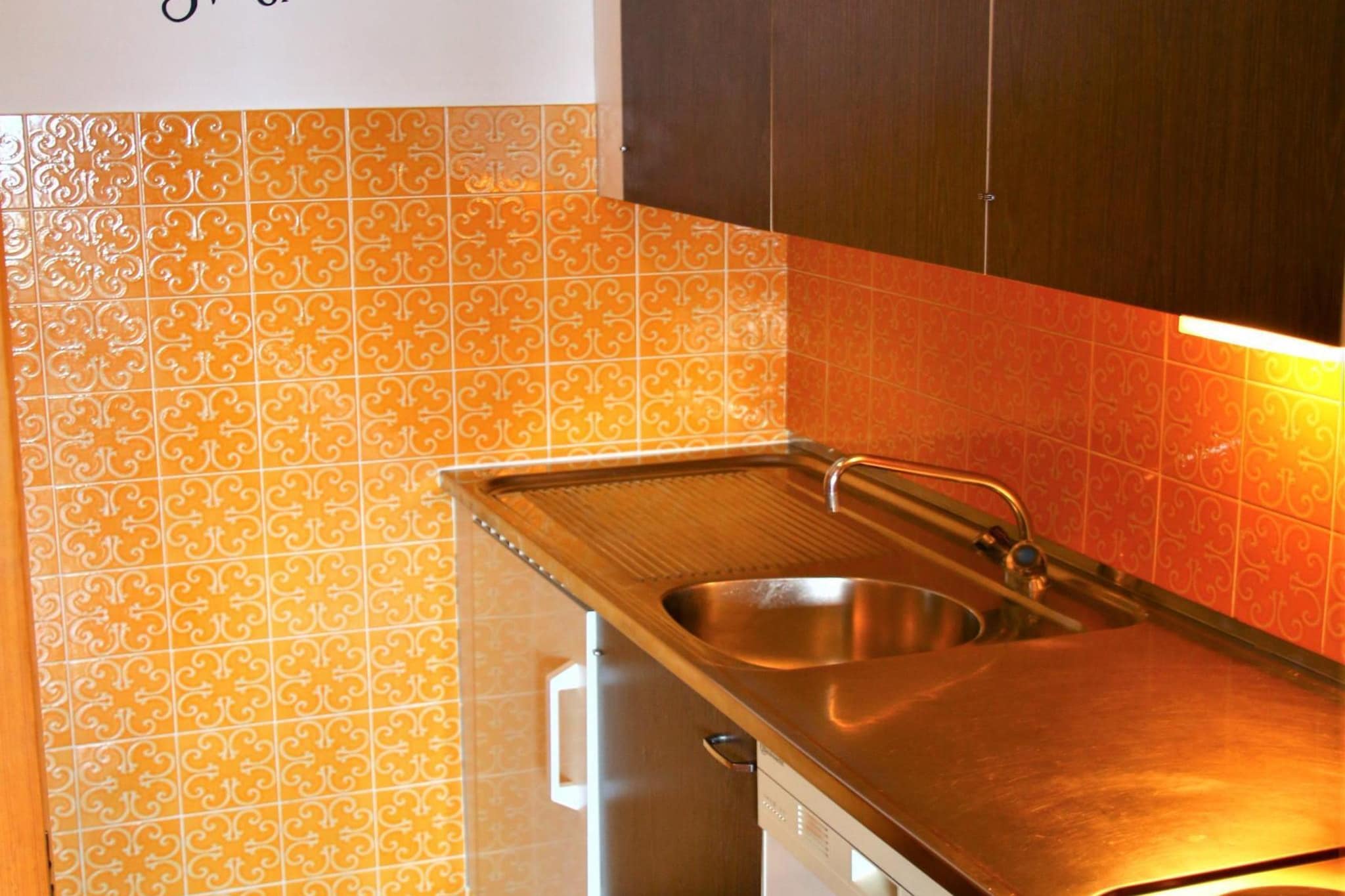 On the 1st floor: (open kitchen(electric kettle, coffee machine, oven, dishwasher, fridge, freezer, dishes and cutlery(Bowls, chopsticks, plates, cups, etc.), Cooking basics), Living/bed room(double sofa bed, bunk bed(80 x 190 cm), TV(satellite), dining table, seating area, radio), bedroom(single bed(90 x 200 cm), single bed(90 x 200 cm)), bathroom(bath tub, washbasin, toilet), Internet access)\n\nski storage, washing machine, balcony, heating(central), garden furniture, swimming pool(shared with other guests), lift, parking (paying)