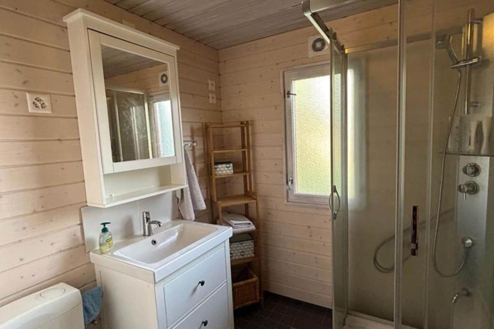Porkka COSY & QUIET chalet 8 pers-Badkamer
