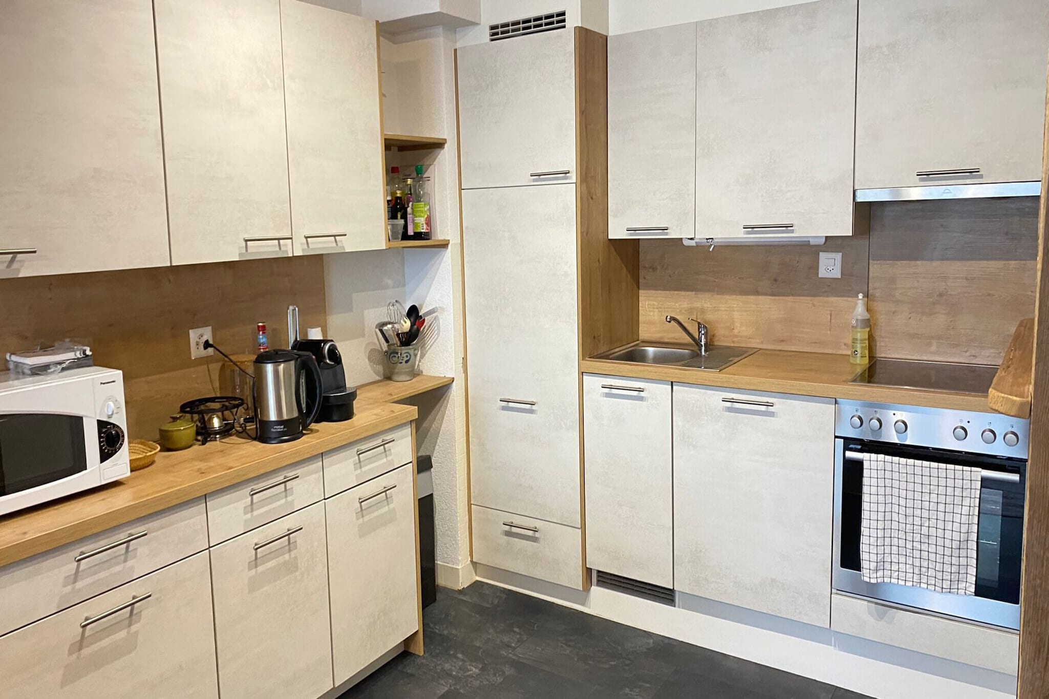 Apartment in Veysonnaz with ski room