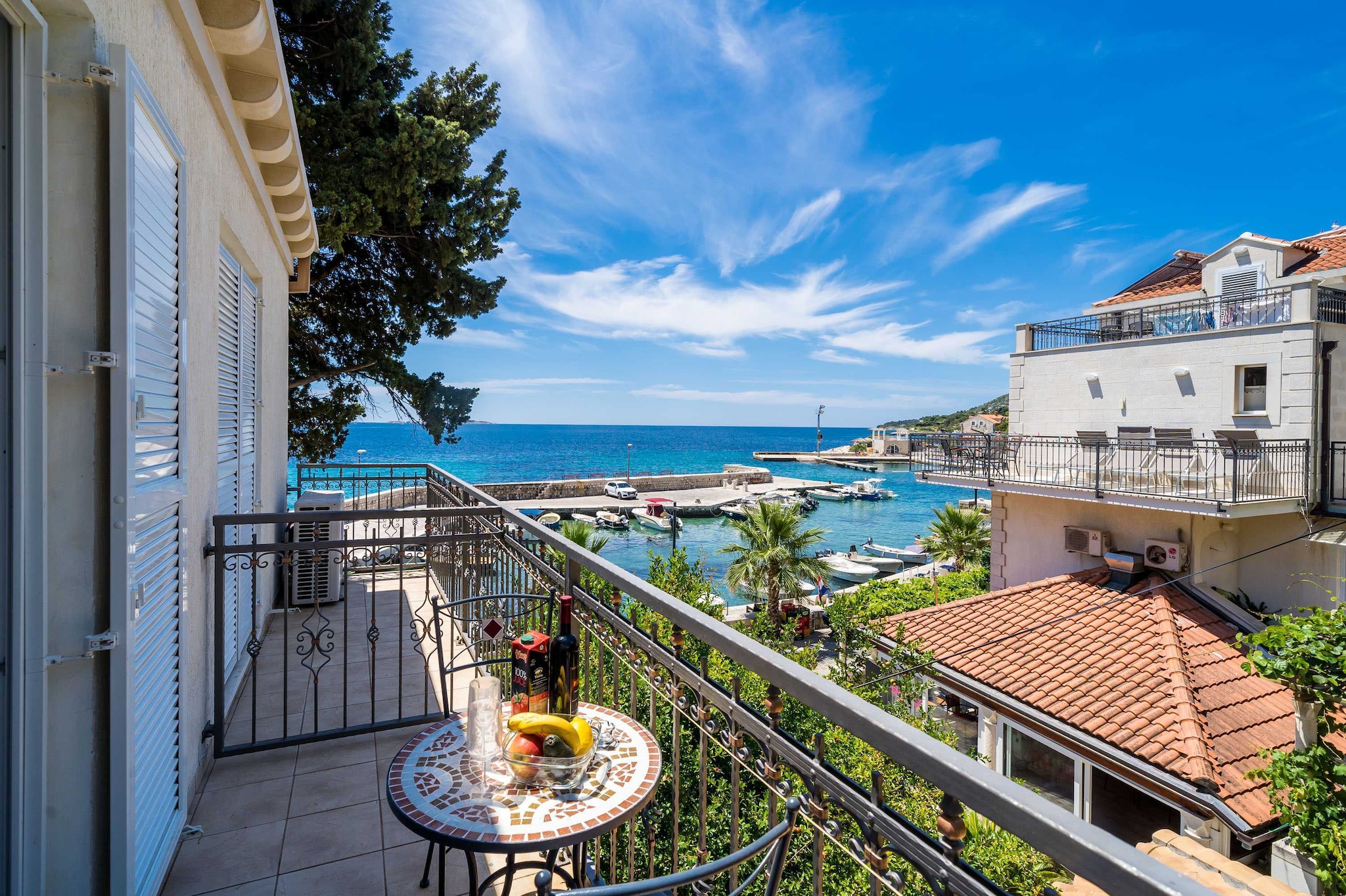 Apartment Villa Palma - One bedroom apartment with Balcony and Sea View (Apartman 2)-Balcon-terrasse