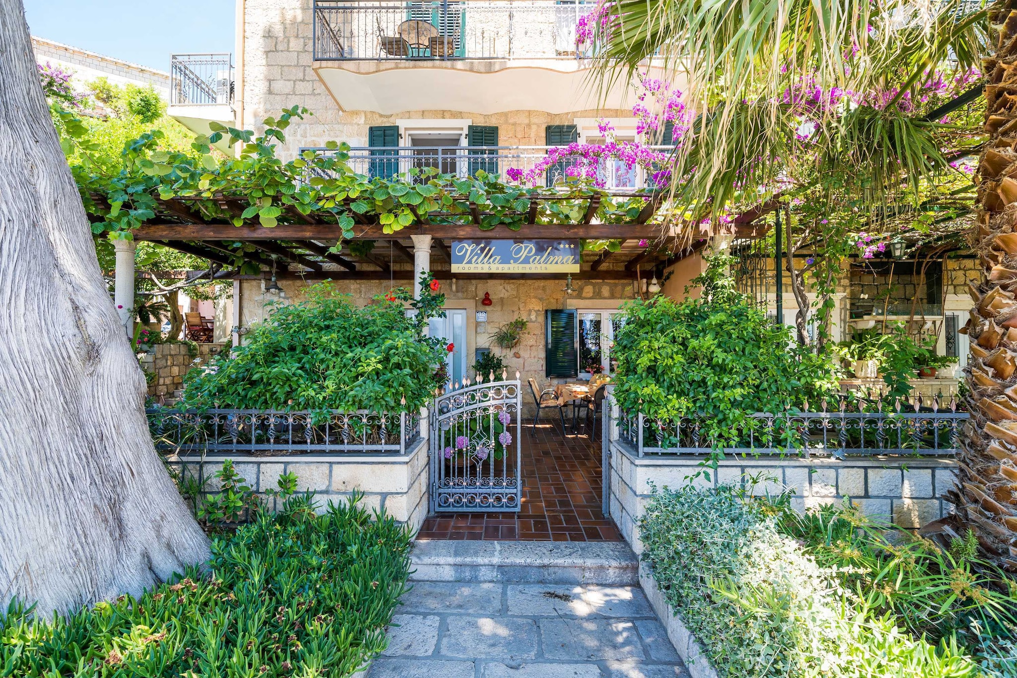 Apartment Villa Palma - One bedroom apartment with Balcony and Sea View (Apartman 2)-Installations