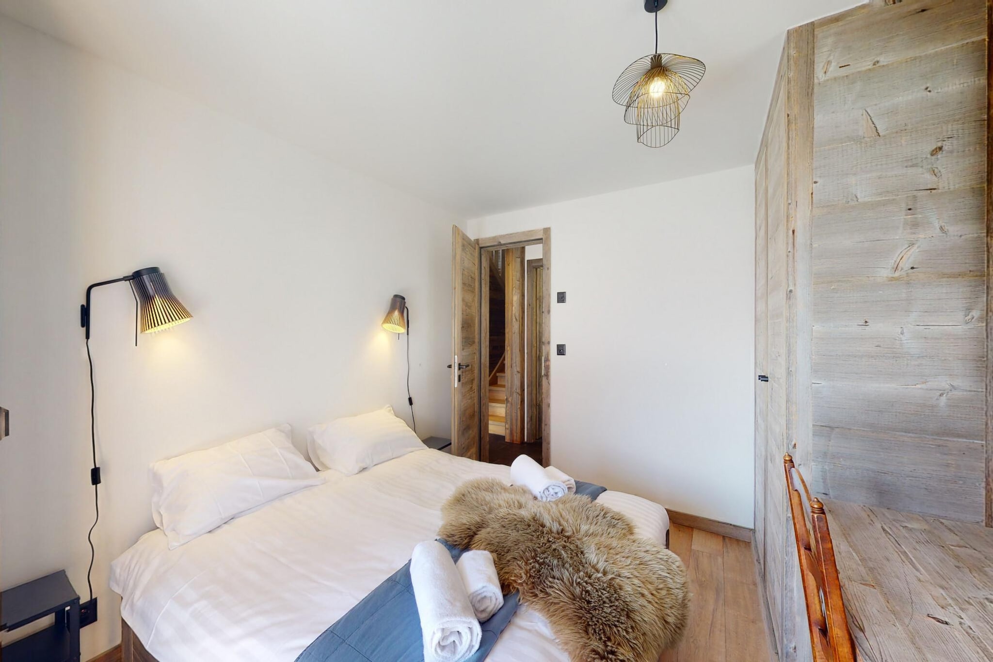 Ecureuil noir COSY & QUIET chalet 10 personnes-Bedroom