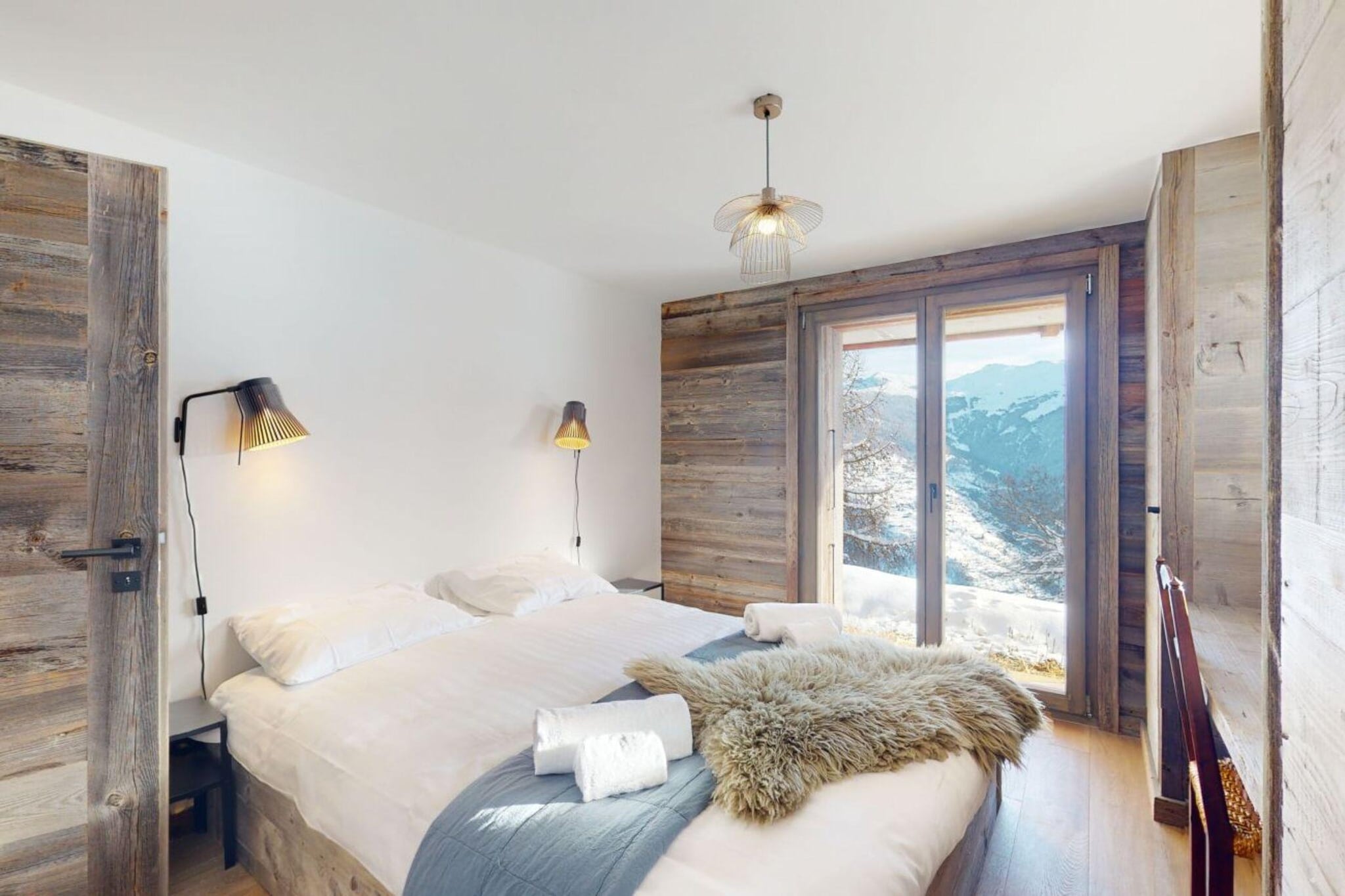 Ecureuil noir COSY & QUIET chalet 10 personnes-Bedroom