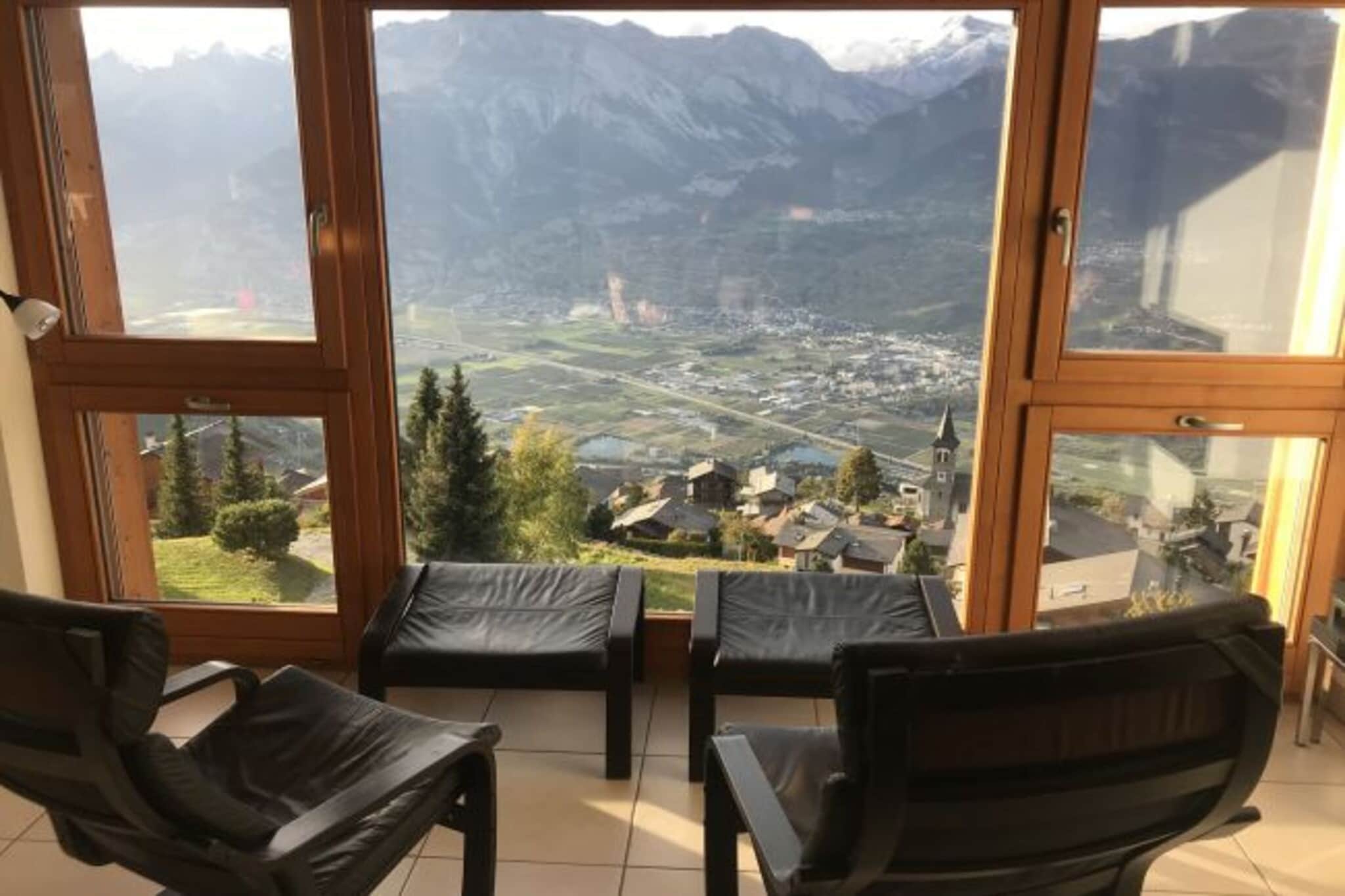 Mountain apartment with parking