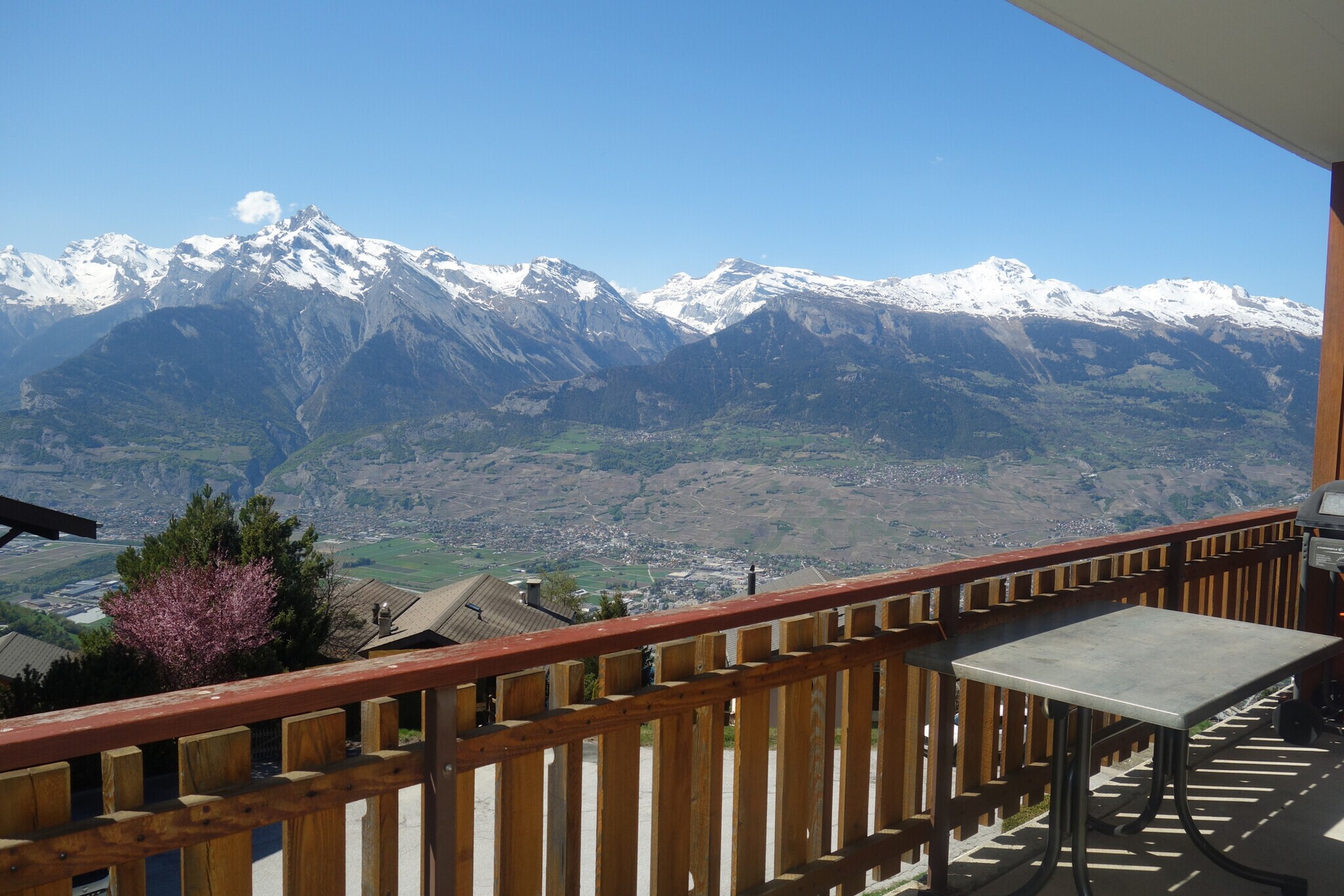 Apartment, 600m from cable car