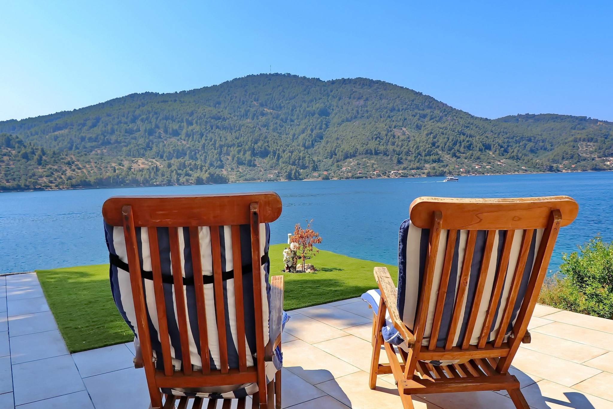 Holiday Home Bili Žal - Two Bedroom Holiday Home with Terrace and Sea View-Terrasse