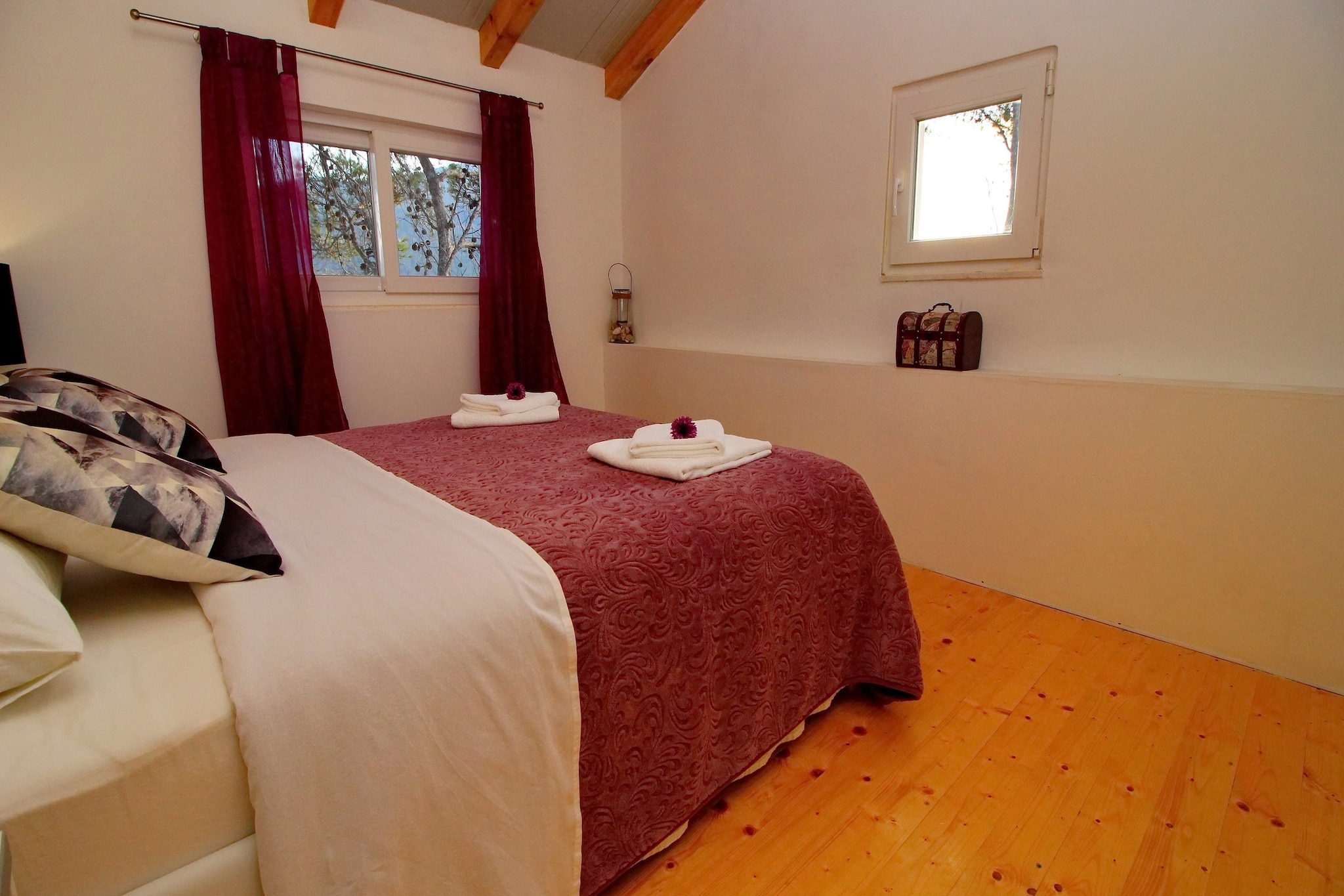 Holiday Home Bili Žal - Two Bedroom Holiday Home with Terrace and Sea View-Schlafzimmer