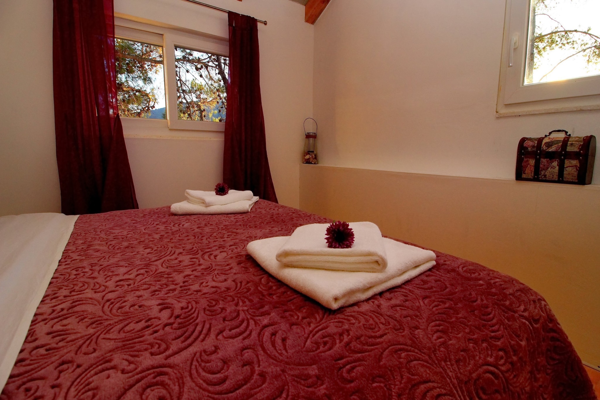 Holiday Home Bili Žal - Two Bedroom Holiday Home with Terrace and Sea View-Schlafzimmer