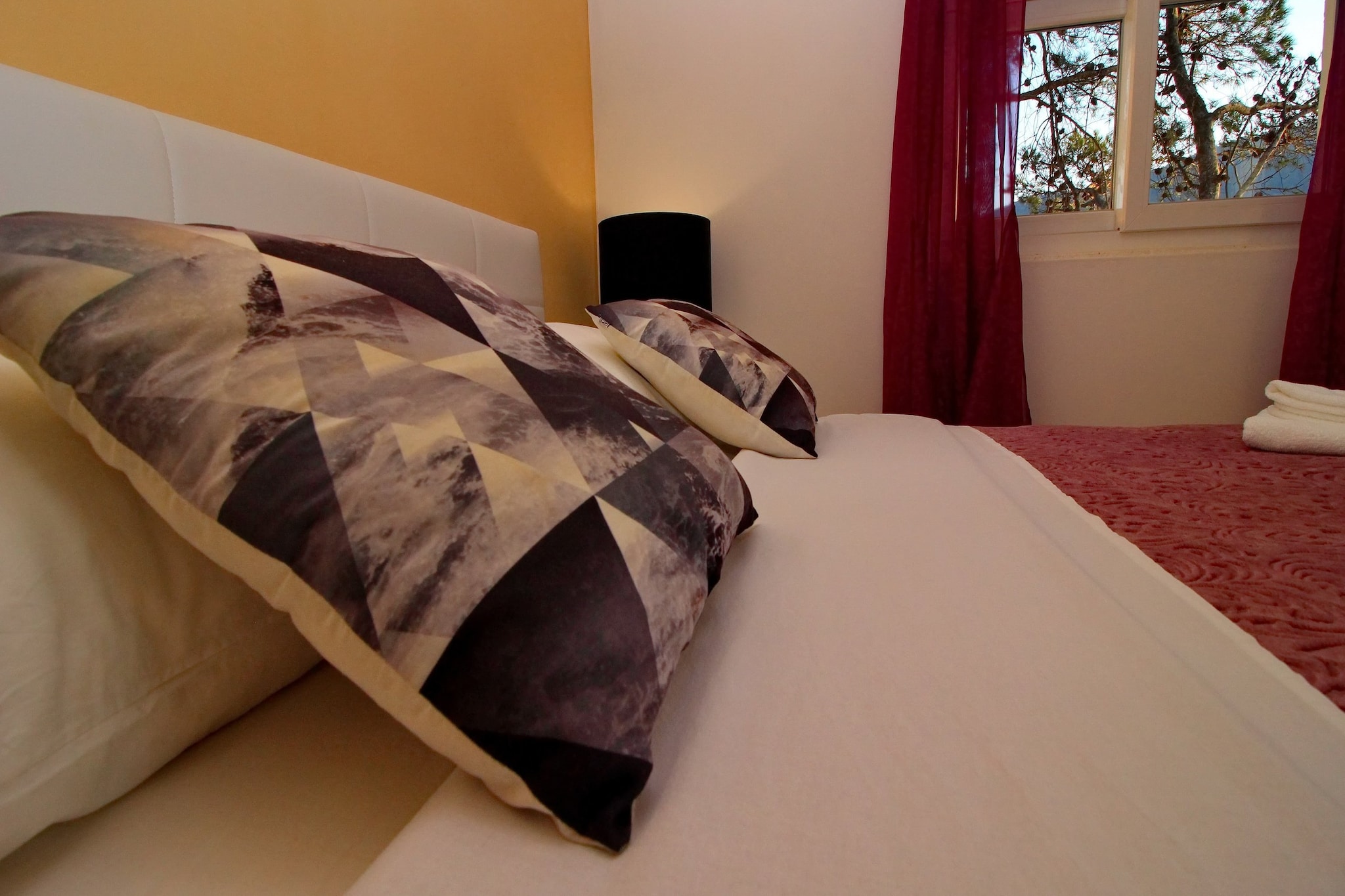 Holiday Home Bili Žal - Two Bedroom Holiday Home with Terrace and Sea View-Schlafzimmer