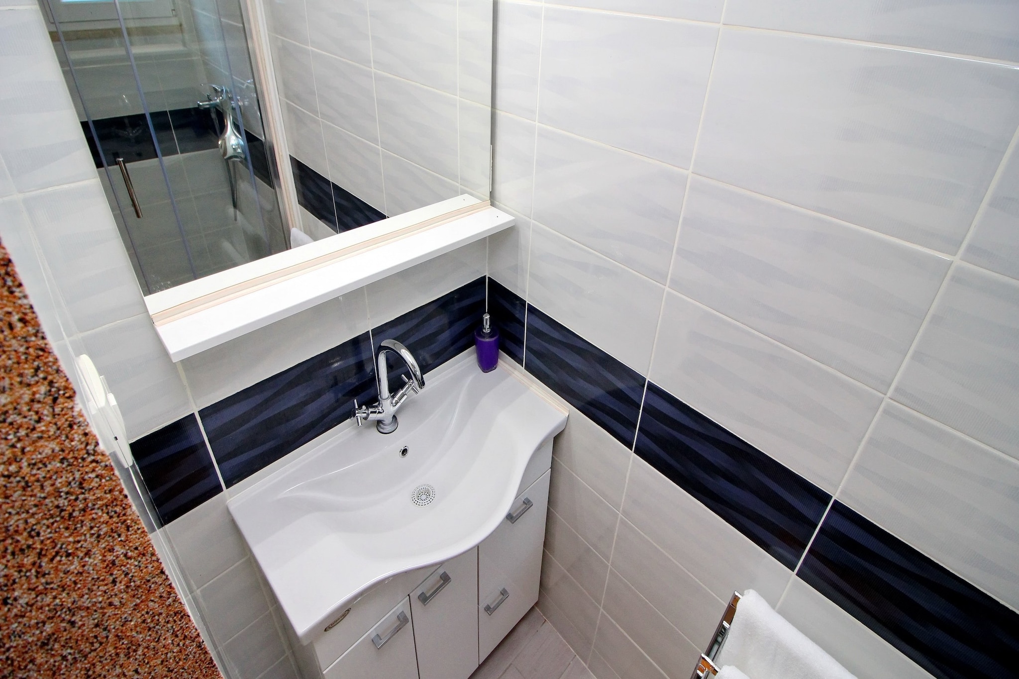 Holiday Home Bili Žal - Two Bedroom Holiday Home with Terrace and Sea View-Badezimmer