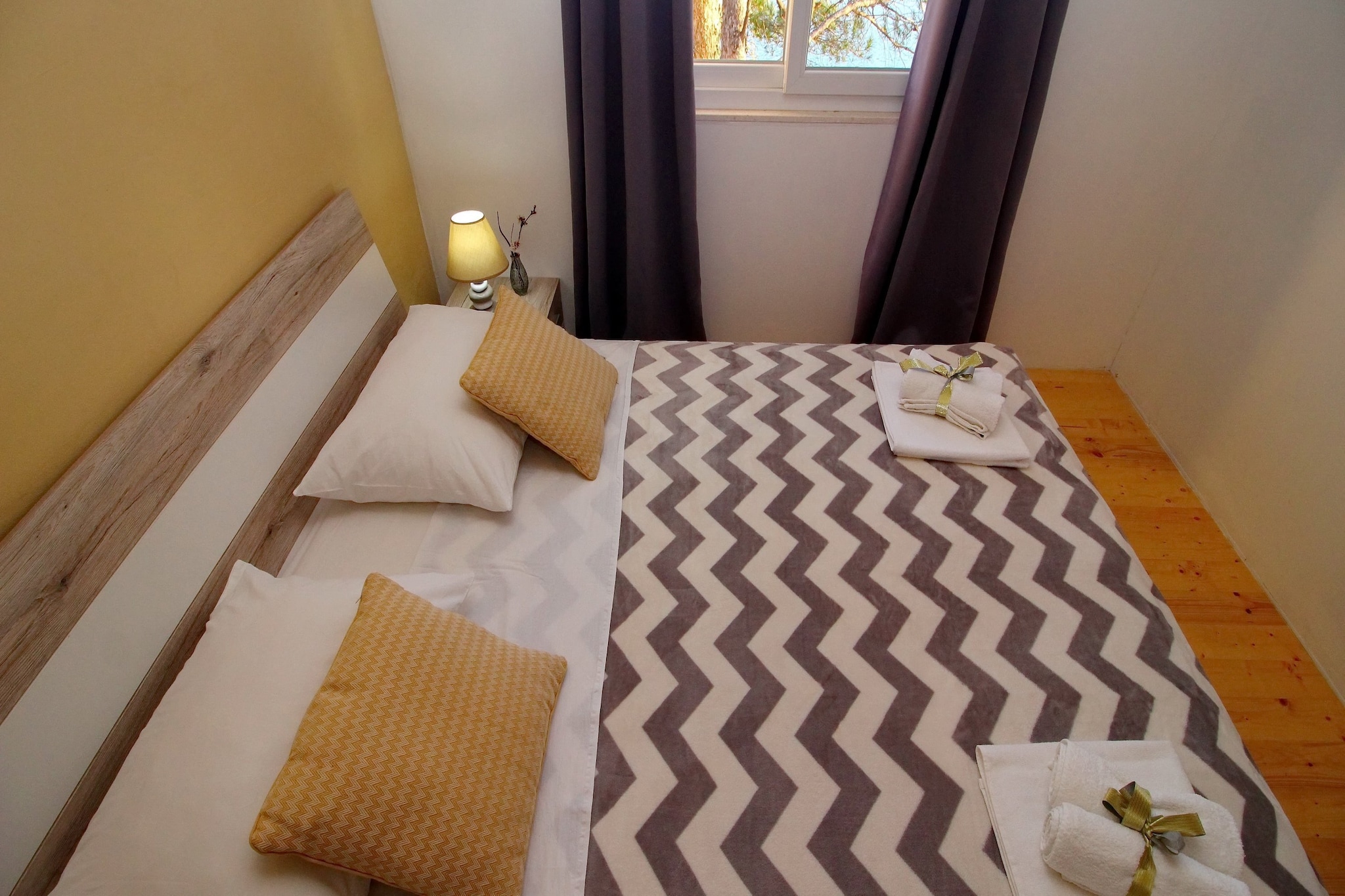 Holiday Home Bili Žal - Two Bedroom Holiday Home with Terrace and Sea View-Schlafzimmer