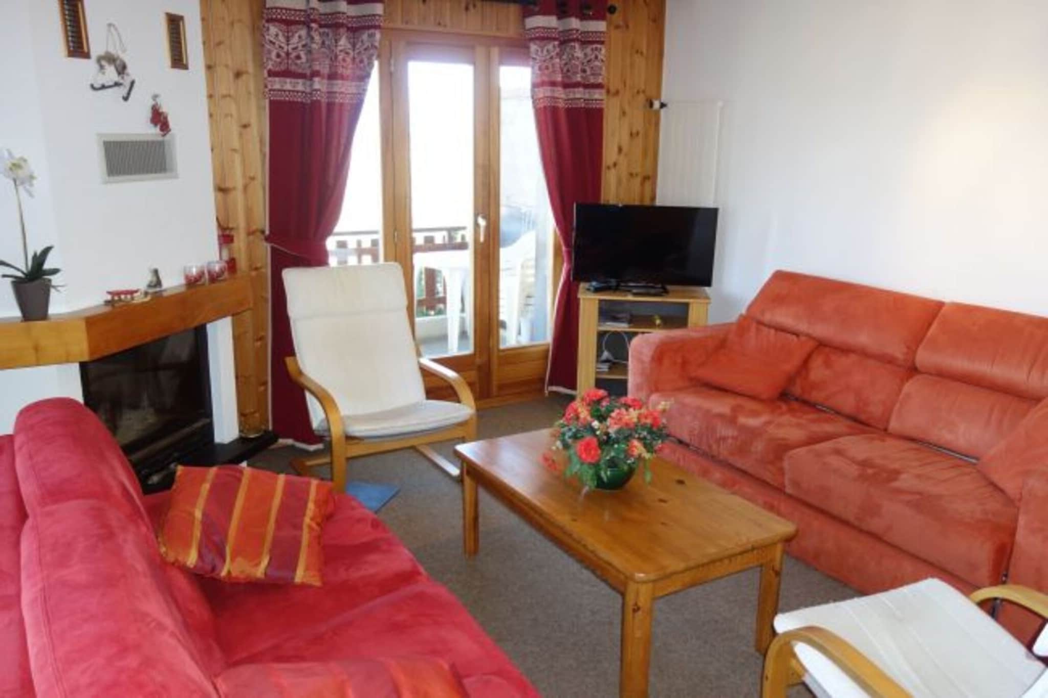 HCR 141 - COMFORTABLE apartment 8 pers-Woonkamer