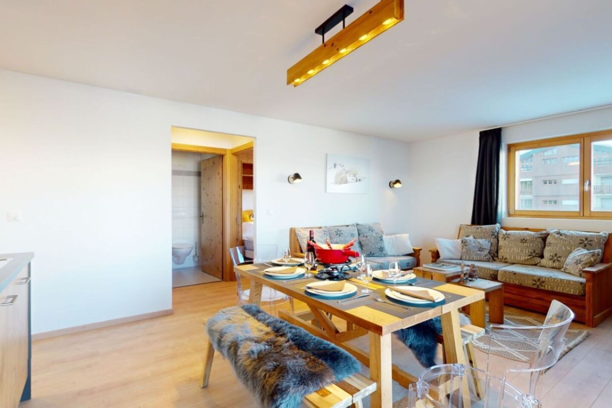 Enjoy a comfortable stay in this charming 54 m² apartment, perfectly situated near the village center and cable cars in Nendaz, Switzerland, at the heart of the 4 Vallées. Ideal for up to 6 guests, it offers a wonderful base for exploring the ski slopes and alpine surroundings. The Pracondu residence features two modern buildings with lifts and a shared sauna area, providing added convenience and relaxation during your stay.
Inside, the apartment is located on the 3rd floor and includes a cozy living room with cable TV and a balcony overlooking the beautiful valley. The open kitchen is fully equipped with a fridge, oven, dishwasher, and a Nespresso coffee machine (capsules not provided). Sleeping arrangements include two bedrooms with single beds, a bunk bed in the hallway, and two bathrooms — one with a bath and toilet, and the other with a shower and toilet.
Additional amenities include a ski room, laundry facilities (extra charge), and parking (one outdoor spot included, indoor parking available for an extra fee). Pets are welcome. The apartment is just 100 meters from the cable car, with shops, spa, and leisure activities nearby. Guests also enjoy exclusive Alpvision discounts on equipment rentals, ski lessons, and more, ensuring a memorable alpine holiday.