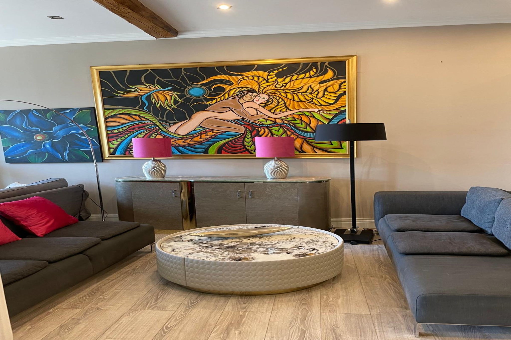 Suite im Taunus-Living room