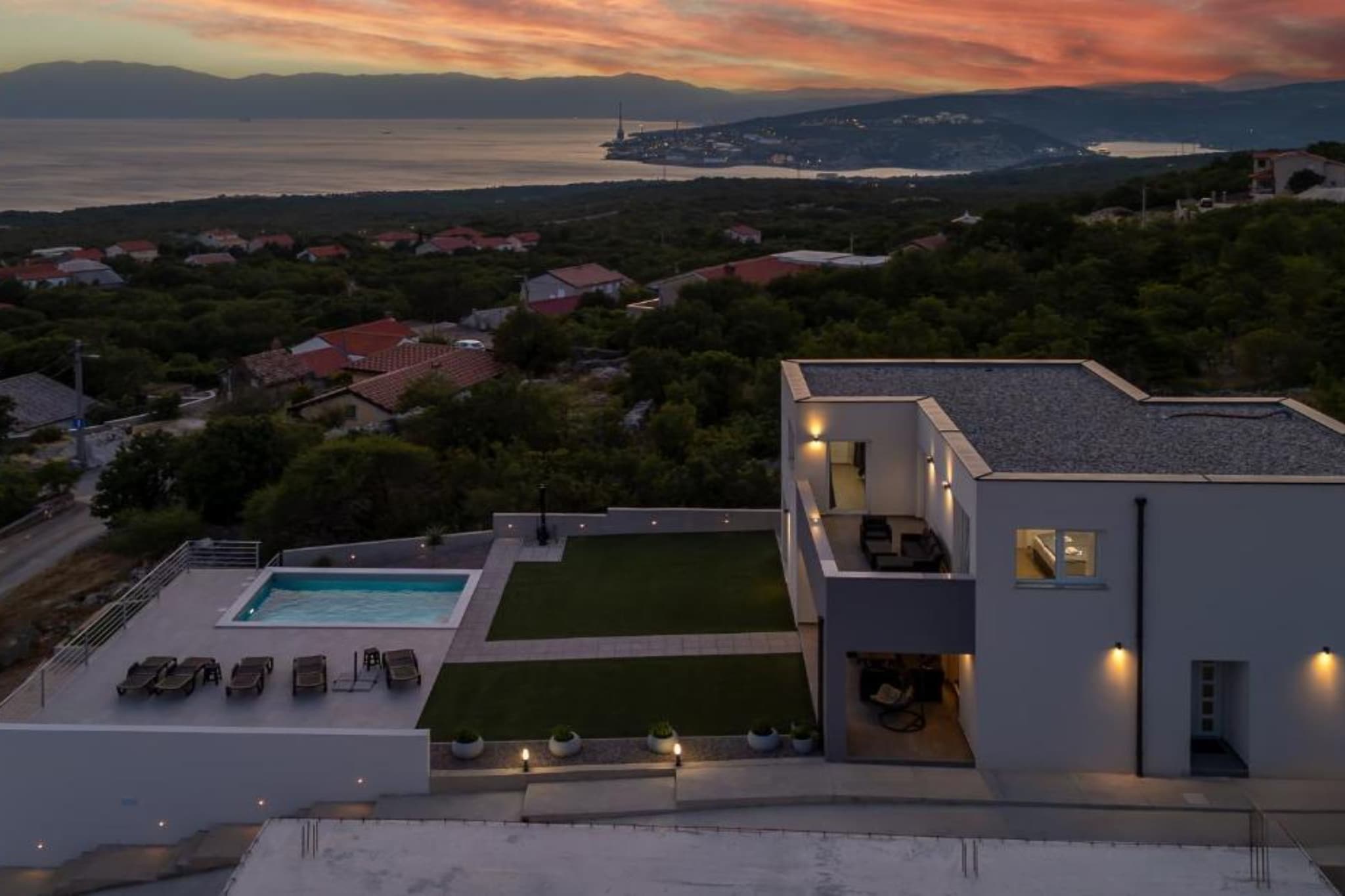 Villa Fran - Four Bedroom Villa with Private Pool-Außenbereich