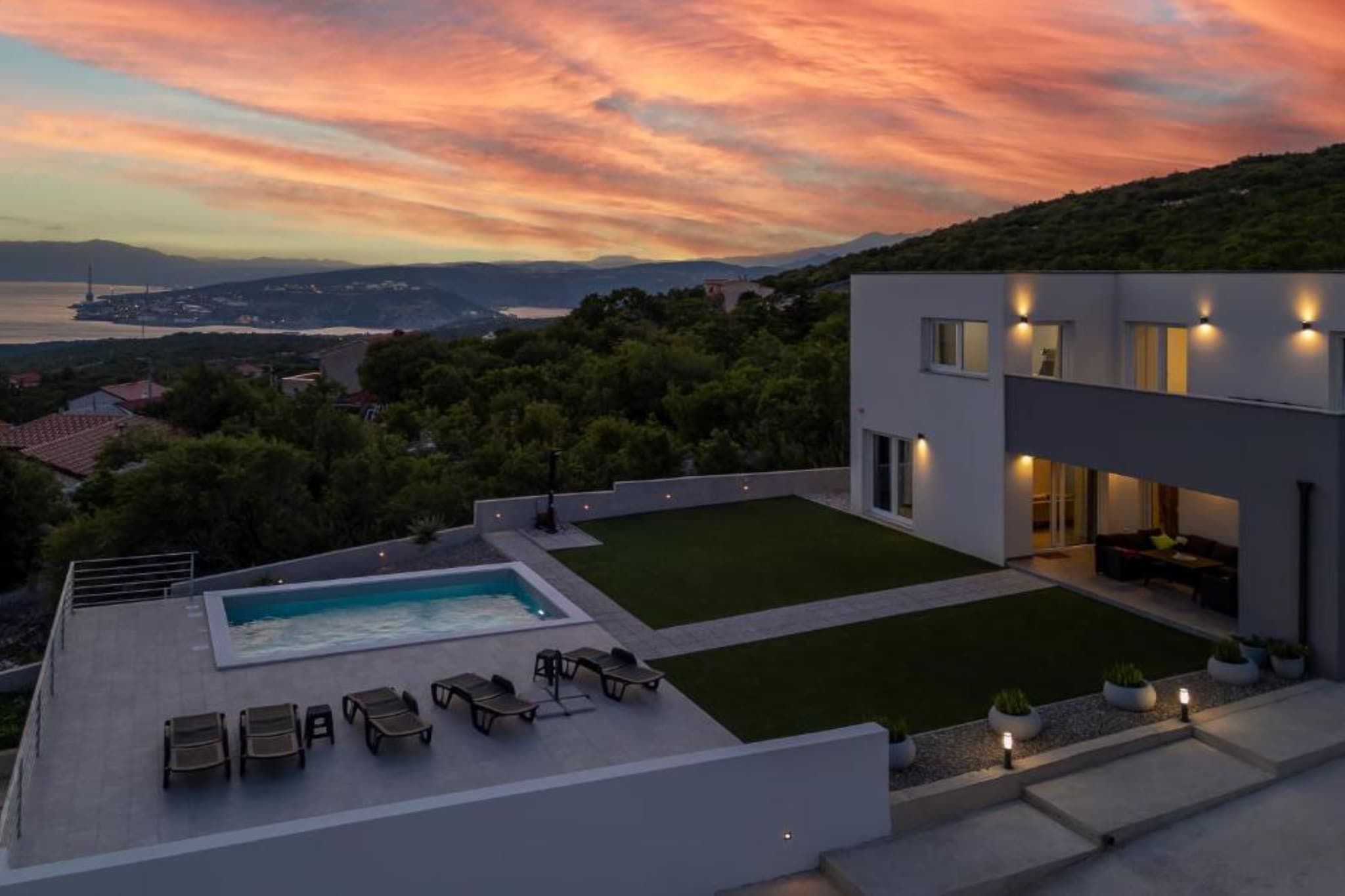 Villa Fran - Four Bedroom Villa with Private Pool-Außenbereich