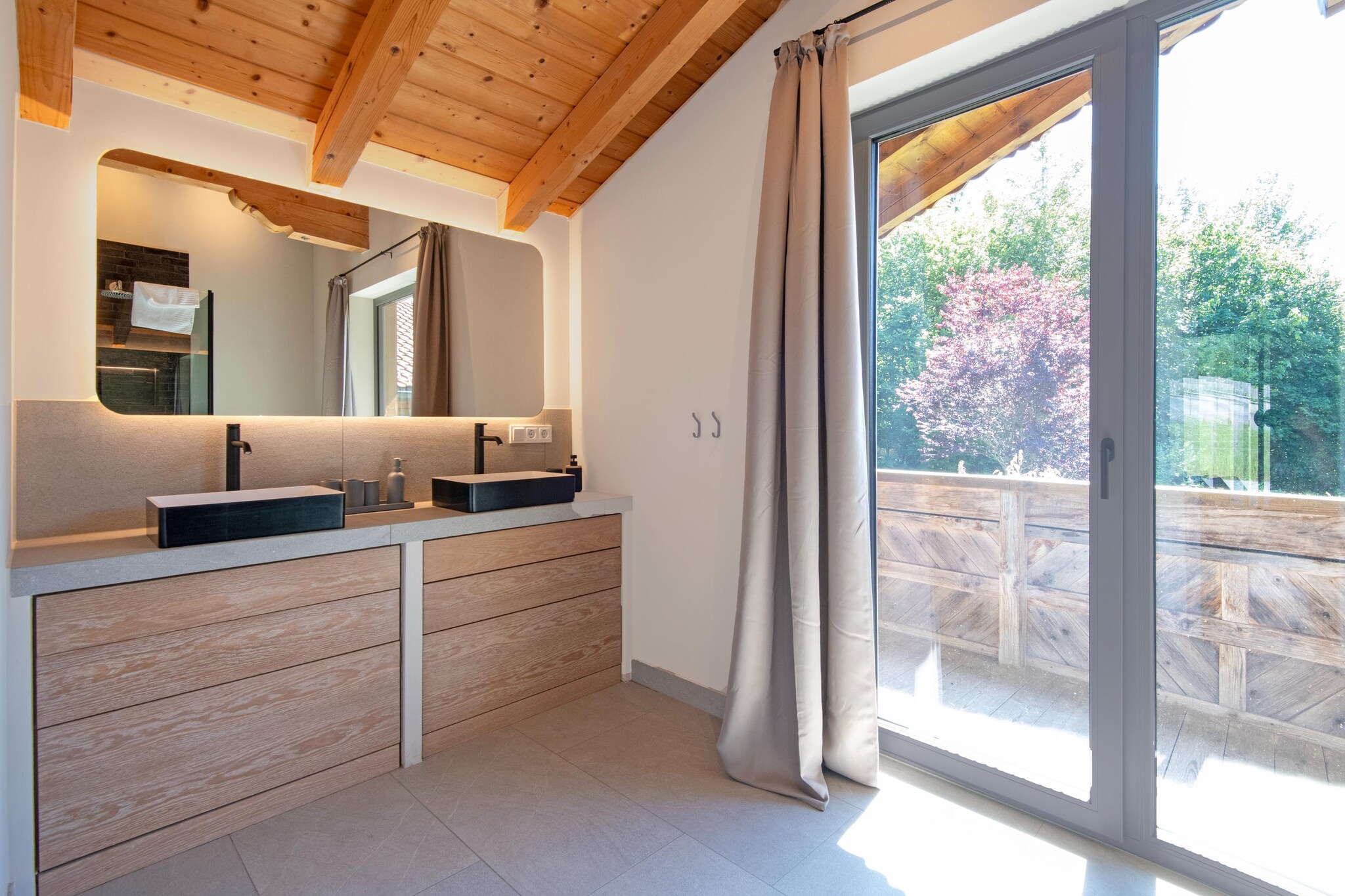 Mountain Retreat B - Badkamer