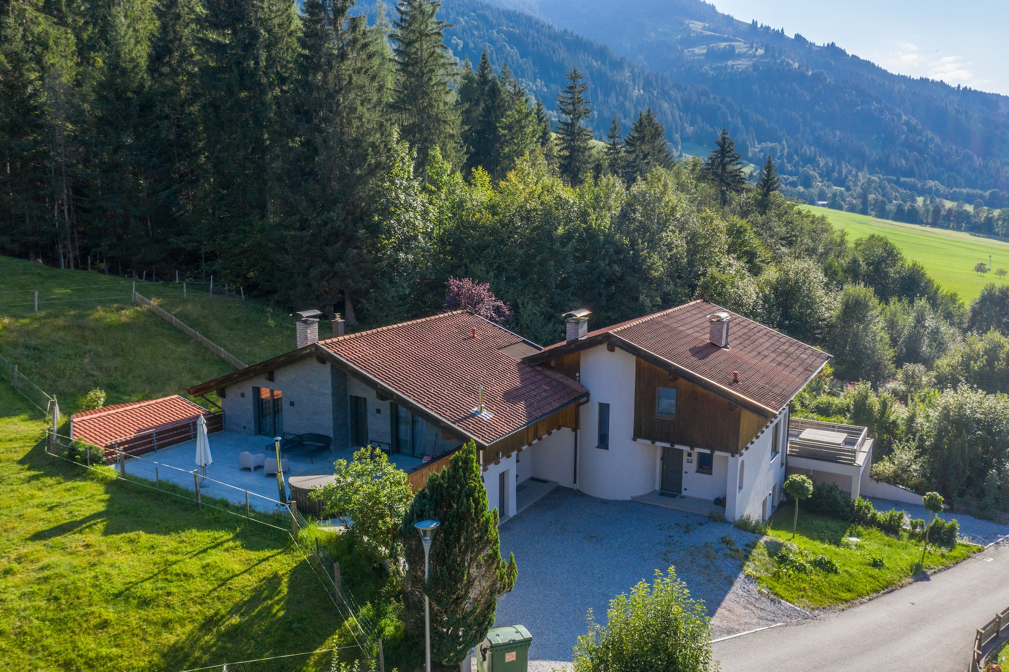 Mountain Retreat B - Buitenkant zomer