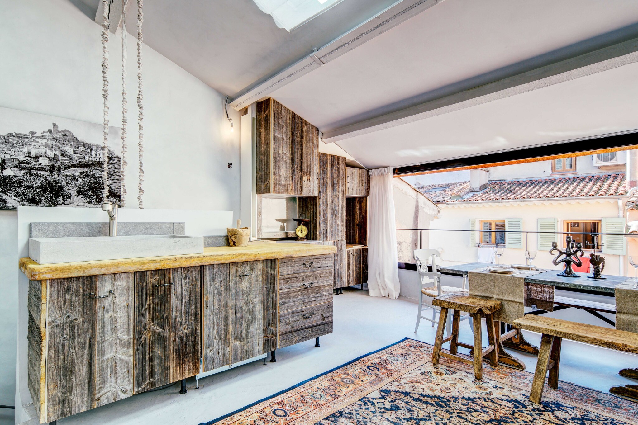 mezzanine: (bedroom(Bed Linen, Wardrobe, double bed), bathroom(shower, toilet, hairdryer, shampoo, hot water))\n\nOn the 2nd floor: (Living room(double sofa bed, TV), Kitchen(stove, electric kettle, toaster, coffee machine, oven, microwave, dishwasher, fridge, dishes and cutlery))\n\nInternet Access DSL, First Aid, tumble dryer, cot, washing machine, heating, air conditioning, iron, Towels/Sheets (Incl.), Essentials